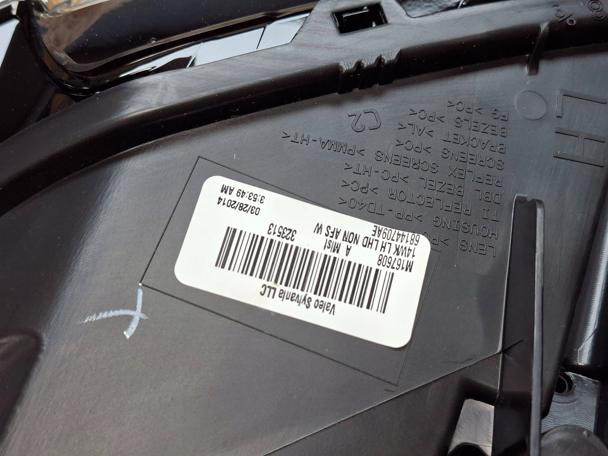 light XENON left JEEP GRAND CHEROKEE WK2 14- 68144709AE