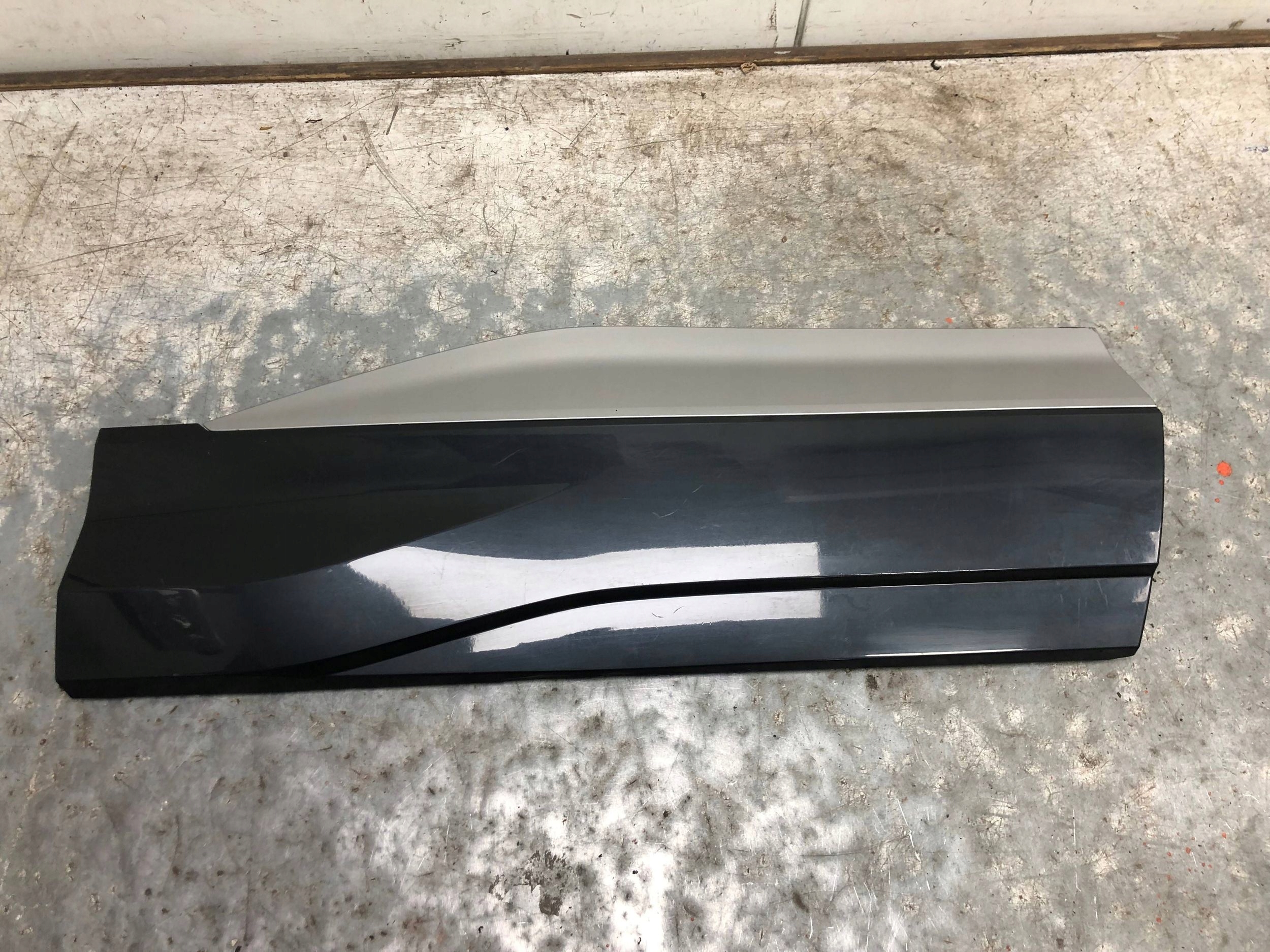 moulding door right rear part AUDI Q4 E-TRON 89A853970B