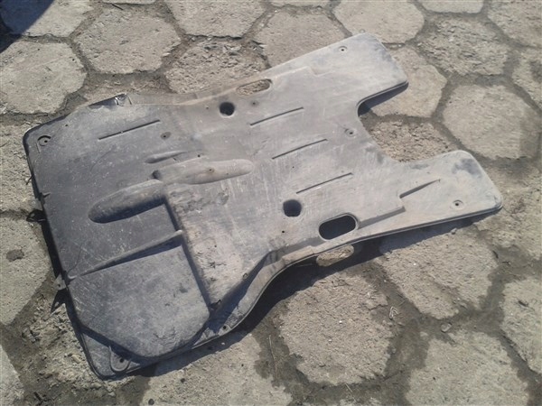 КРИШКА ДВИГУНА ПЛАСТИНА PEUGEOT 607 2.2 HDI