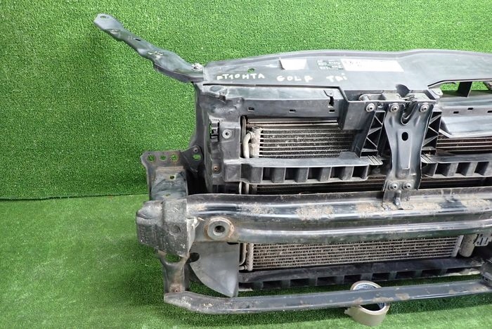 VW GOLF 1.9 TDI support panel for radiators sider radiator 5K0805599D