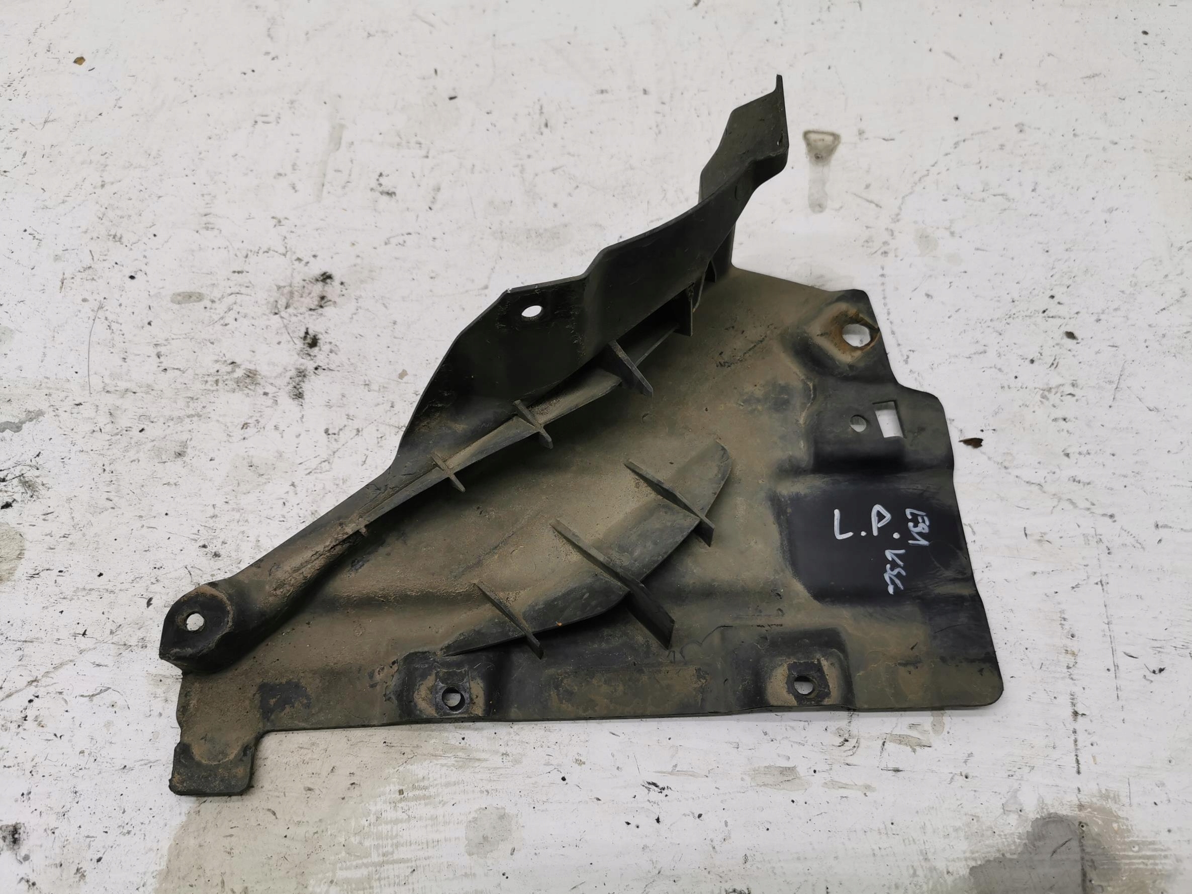 cover chassis left BMW SERIA 3 E90 E91 7159189