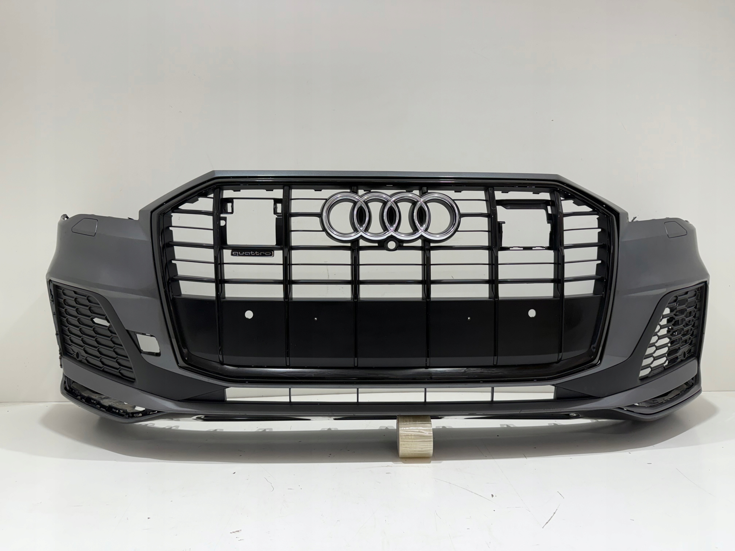 AUDI Q7 II 4M0 LIFT S-LINE ZDERZAK PRZEDNI GRILL ATRAPA ORYG !