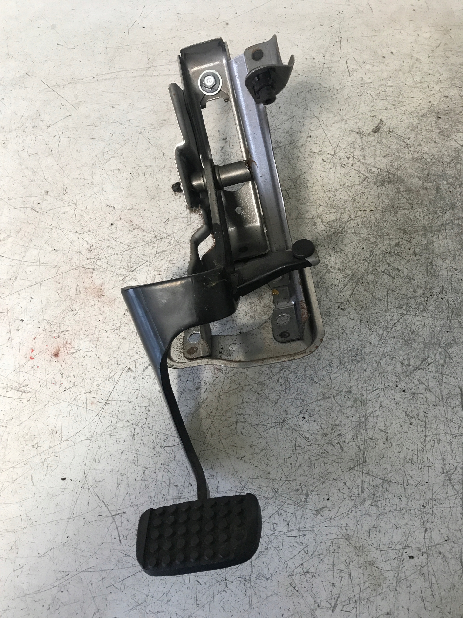 PEDAL Bremse DAIHATSU SIRION II AUTOMAT