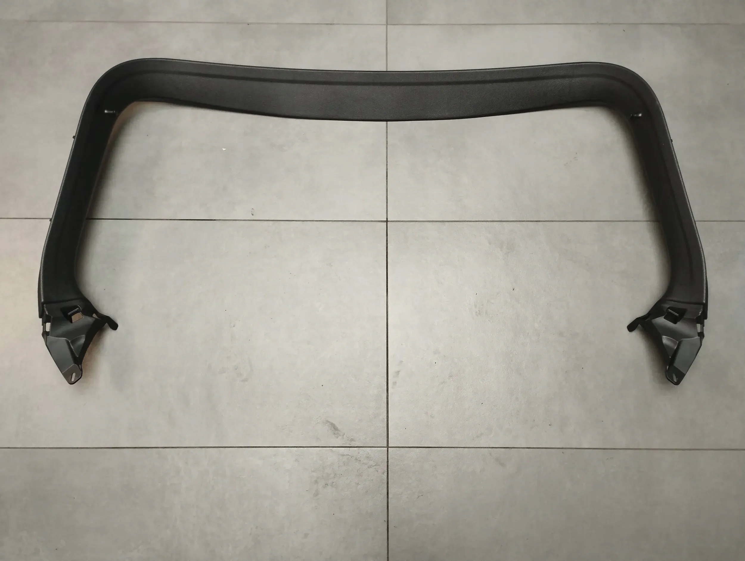 Audi A1 8X cover bonnet rear part 8X3867973