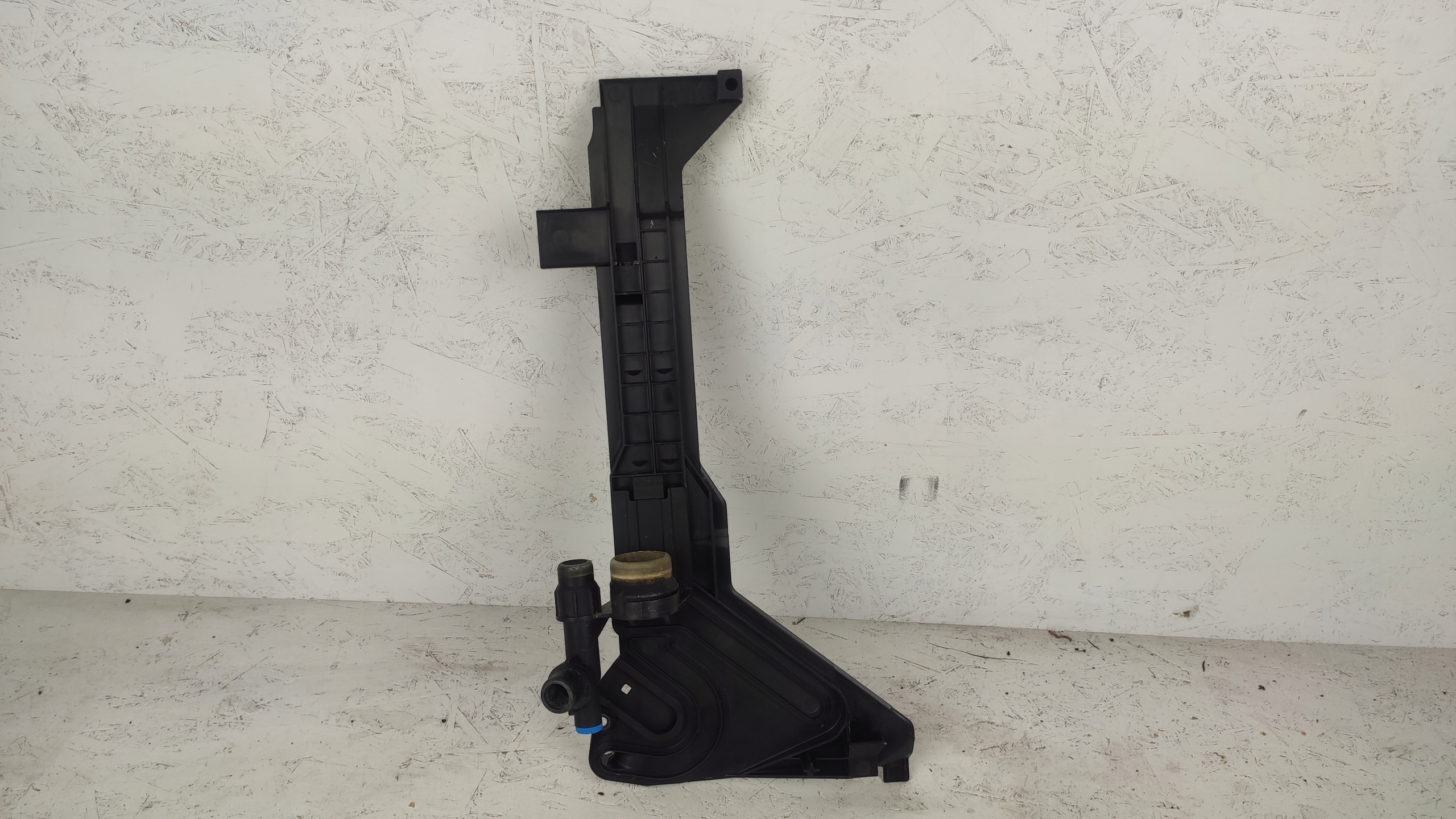 BMW E46 PŁYTA MONTAŻOWA ZBIORNICZKA 1436250