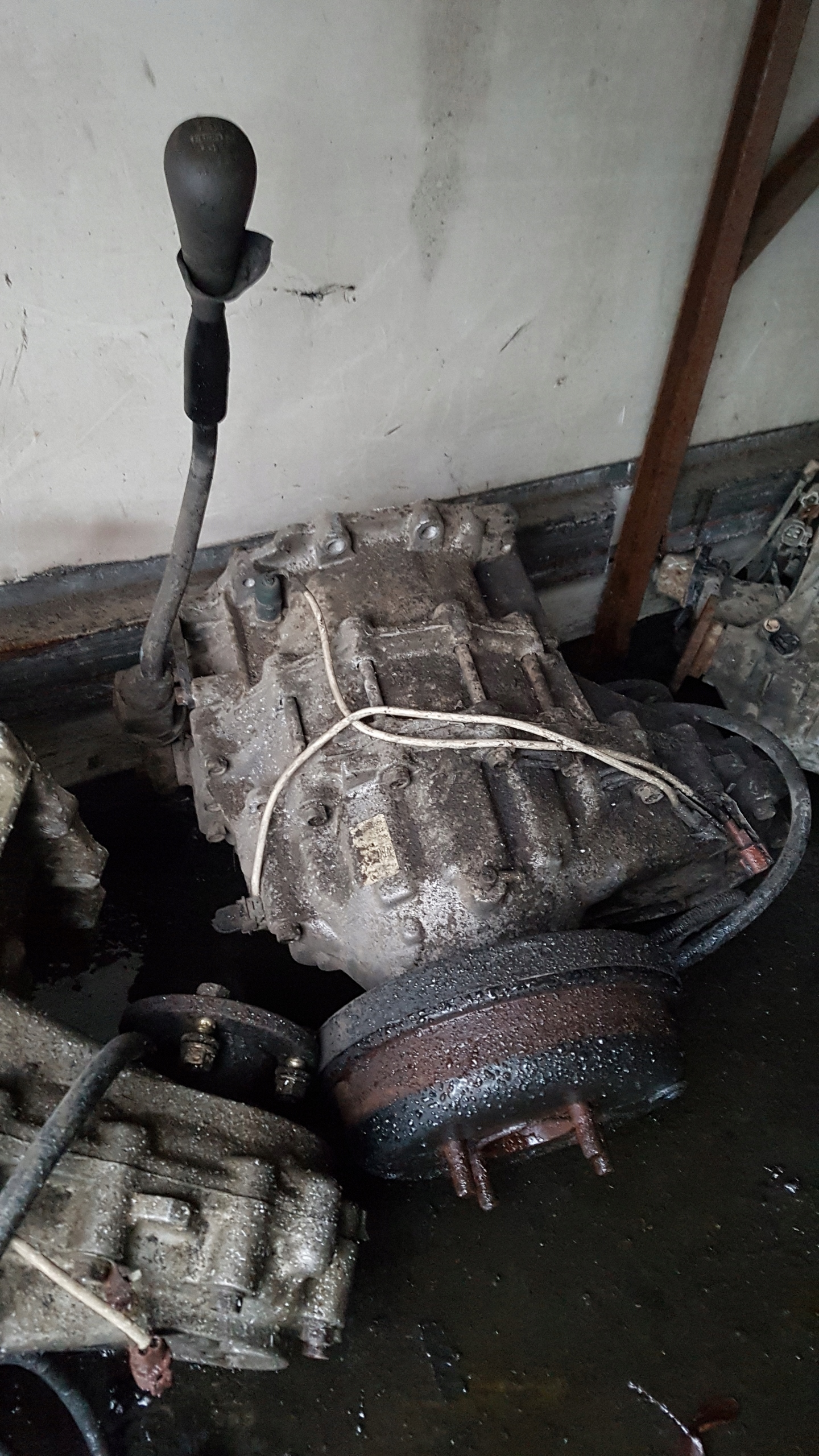 Патруль Y61 3.0 D редуктор ручної приводної коробки