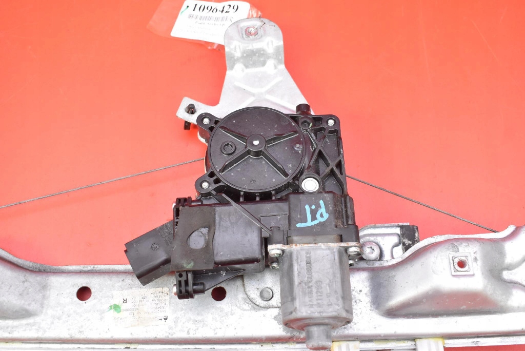 window regulator right rear part 13354550 OPEL MERIVA B 10-14