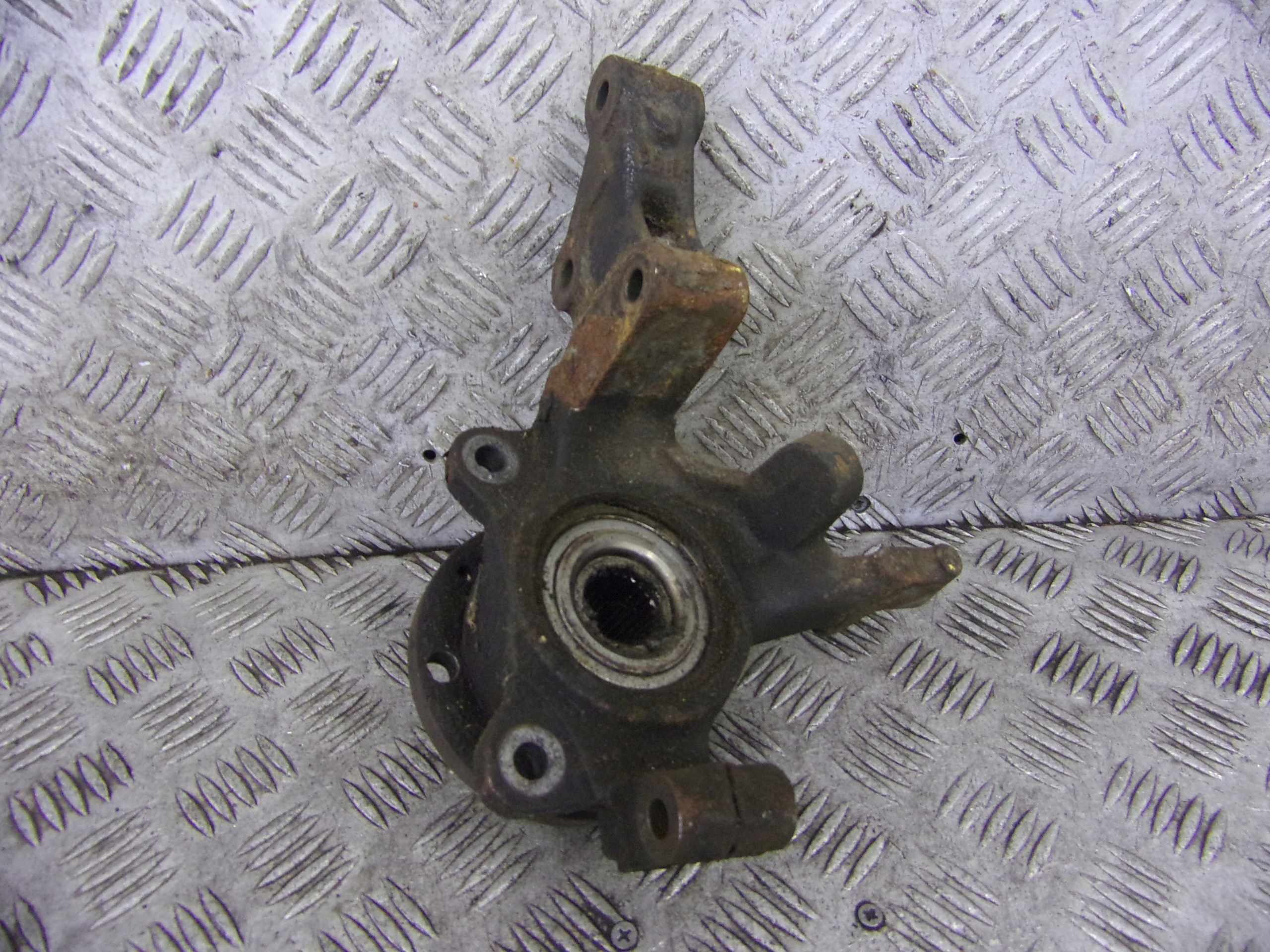 otoč čepu pravý předek ALFA ROMEO 146