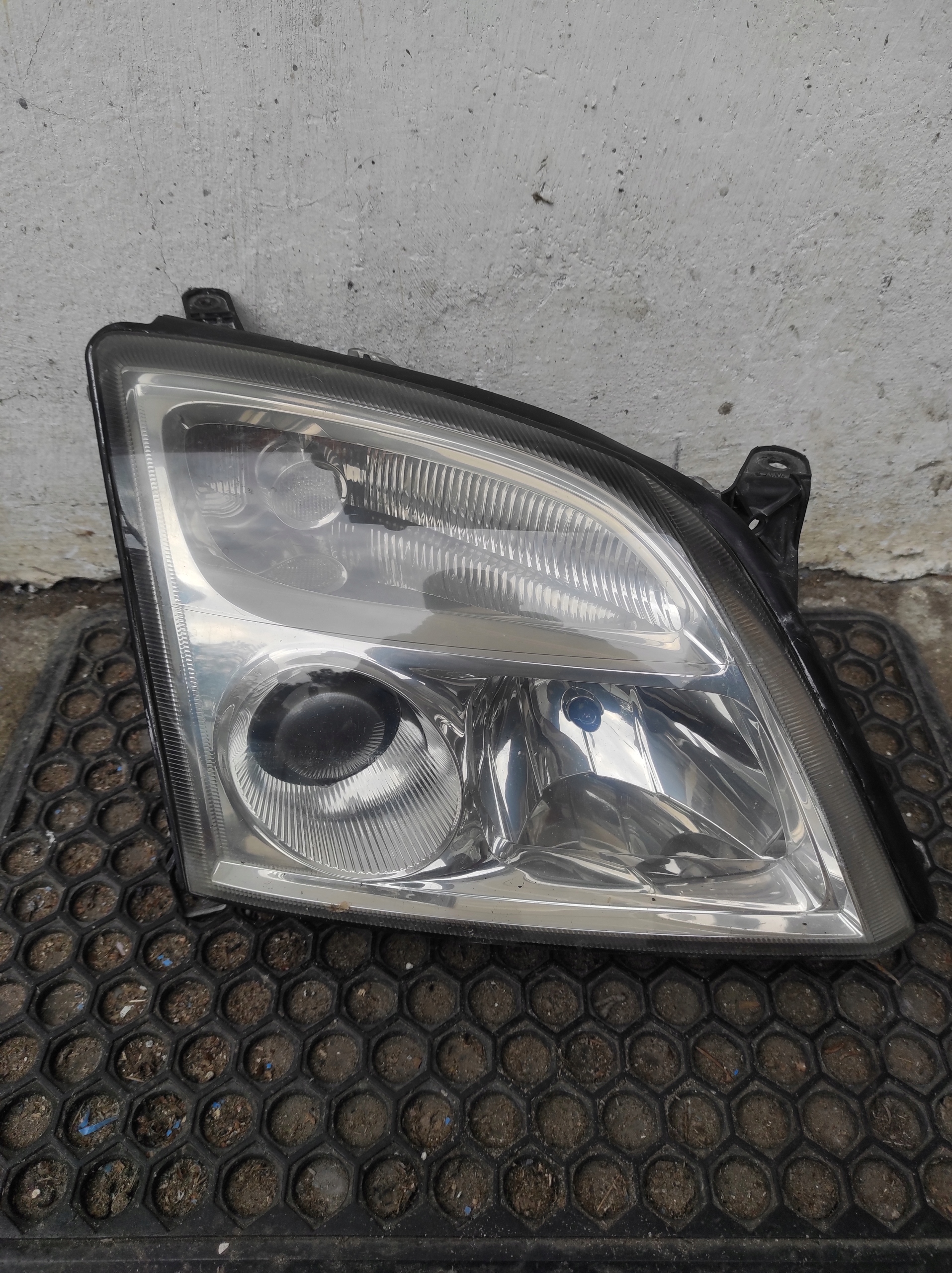Opel Vectra C Kombi 02-05 light front right