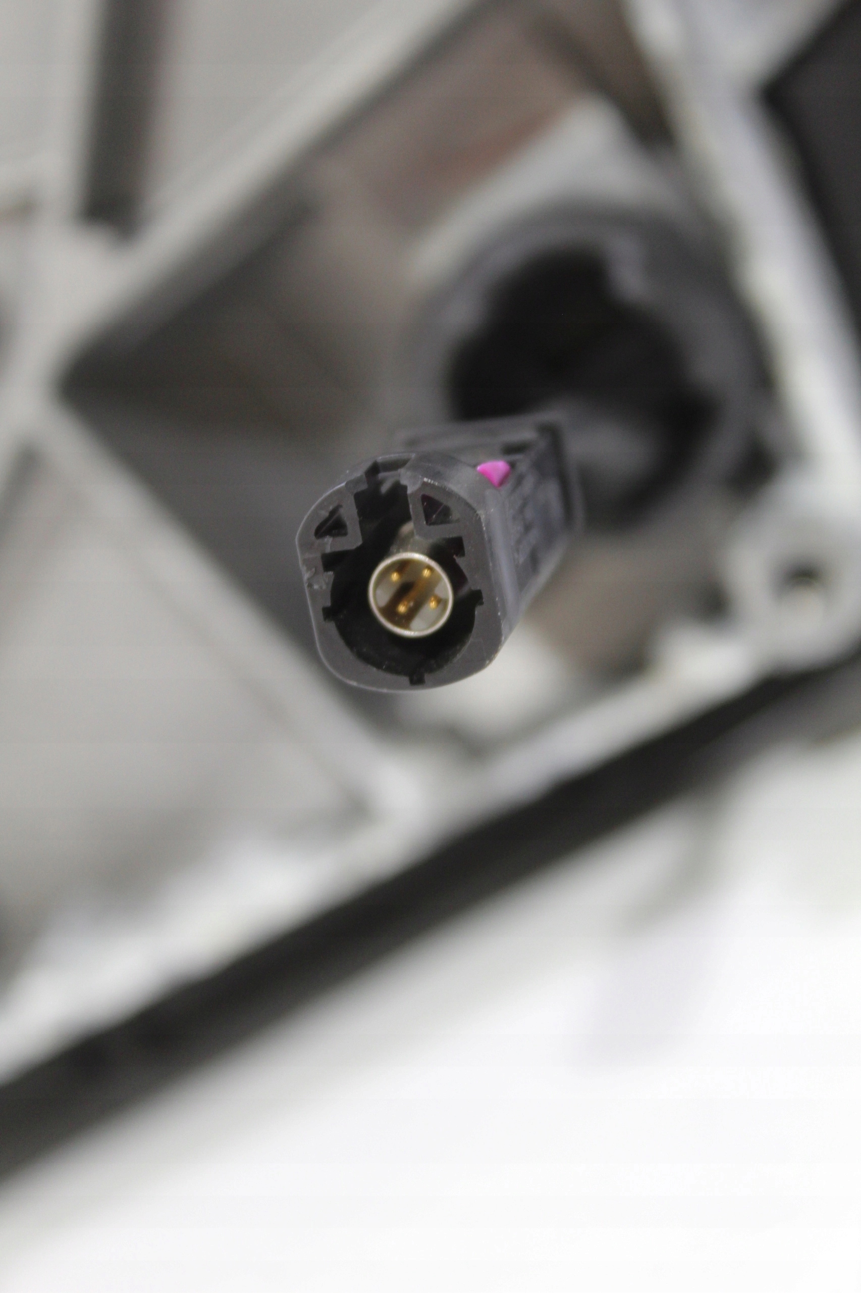 LUSTERKO PRAWE 3 PIN FOTOCHROM KAMERA 416 BMW X5 E70 EU Numer katalogowy części 51167282732