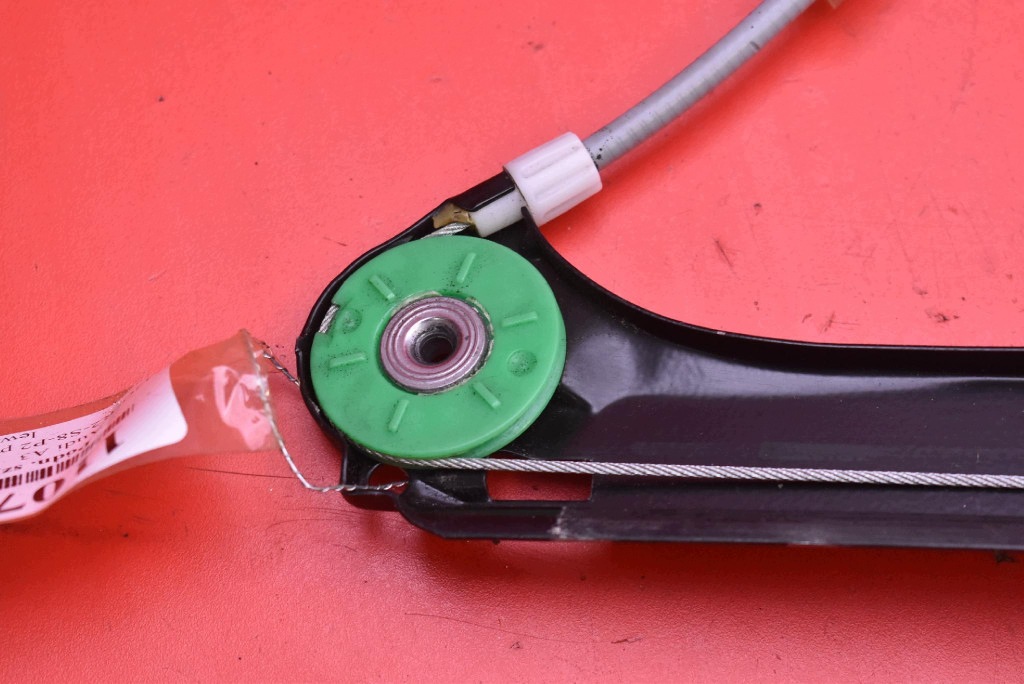 window regulator left front EU 8P0959801H AUDI A3 8P 3D LIFT 04-08
