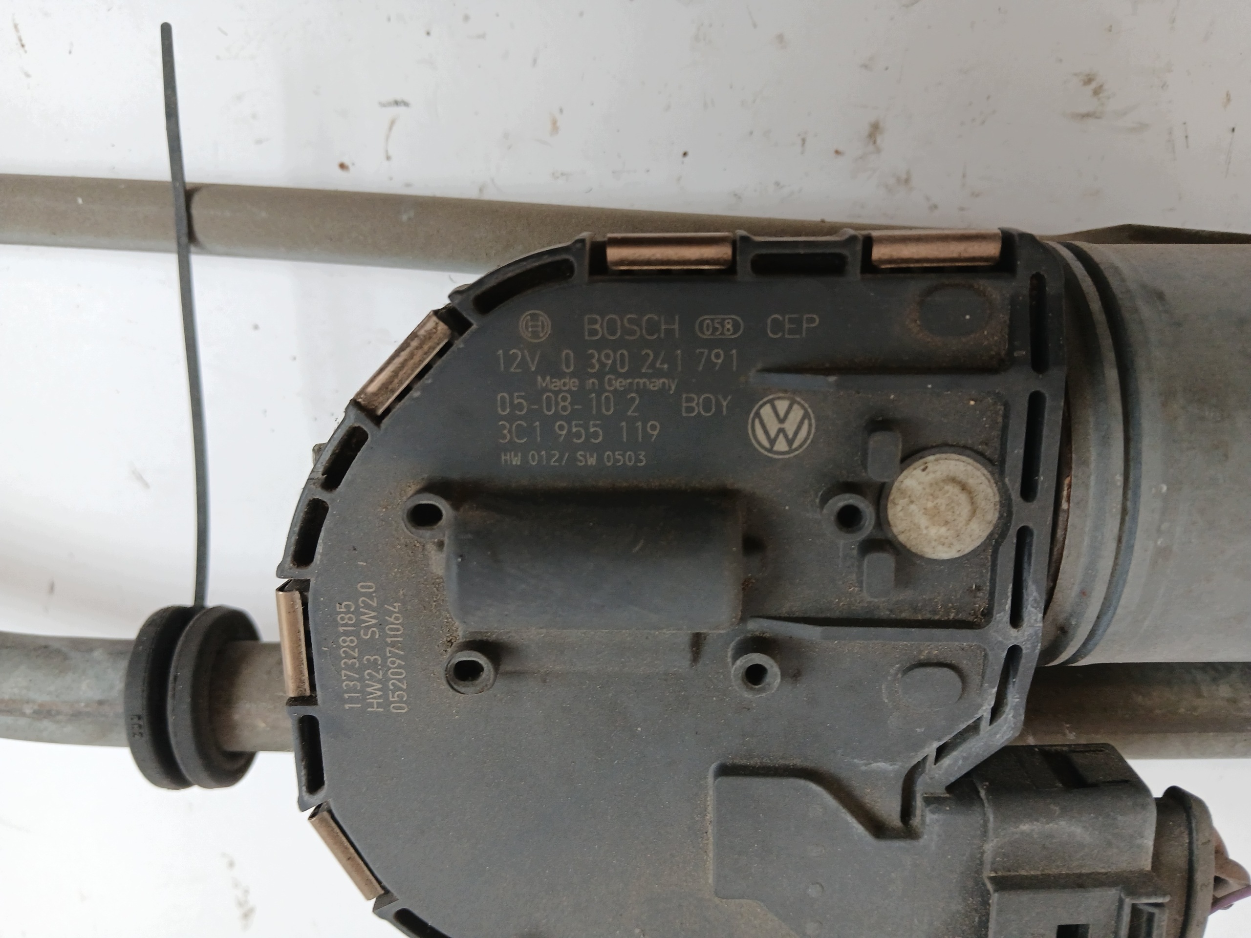 VW PASSAT B6 ablaktörlő eleje 3C1955119