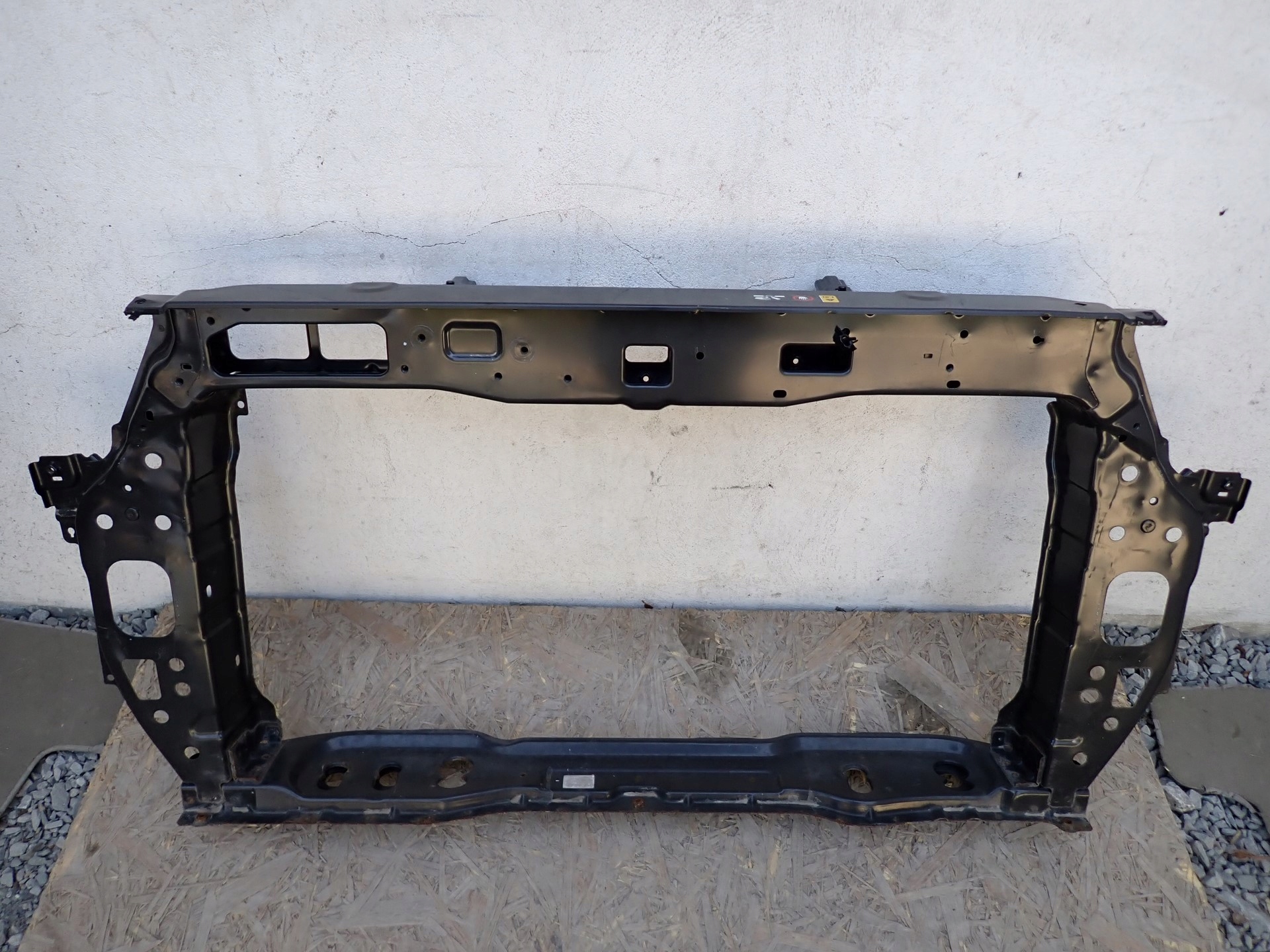 support panel for radiators pillar iron KIA STONIC YB 2017- 64101H8400