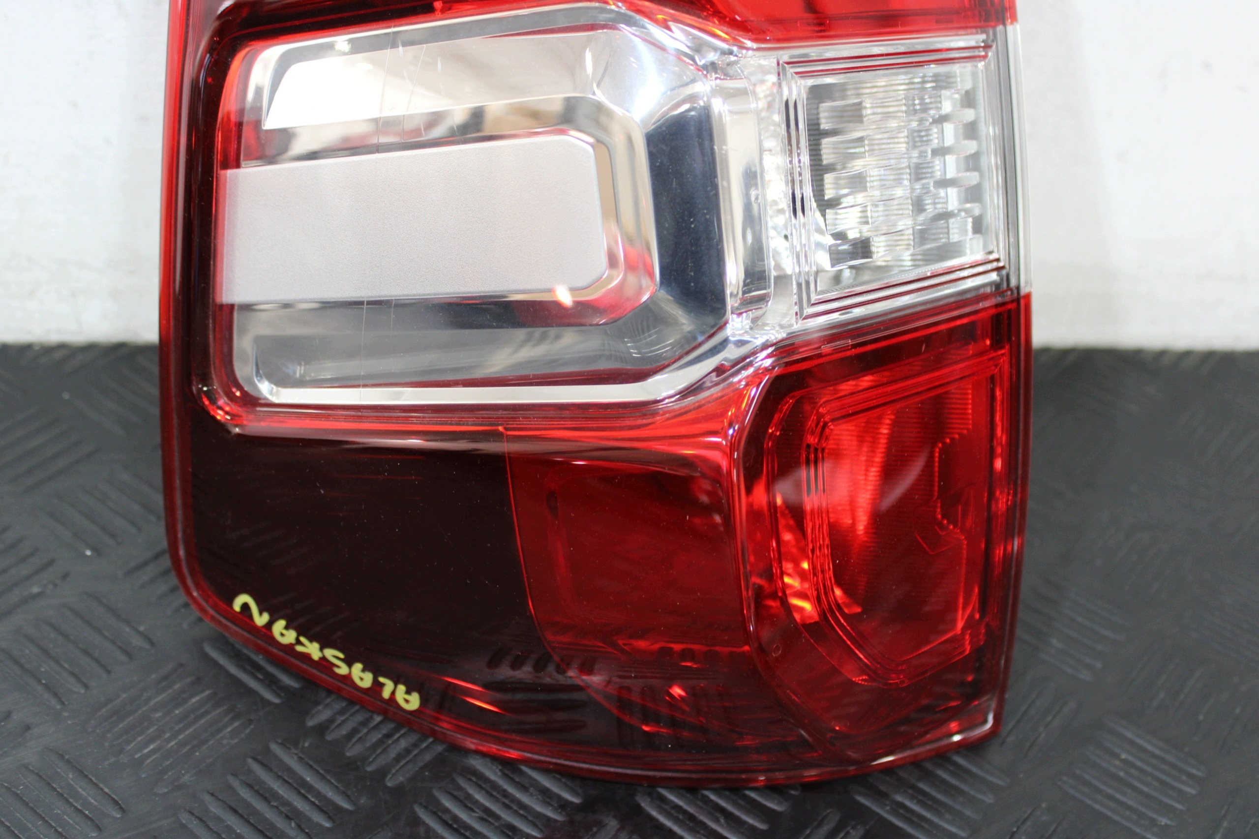 lámpa jobb hátsó hátso RENAULT ALASKAN