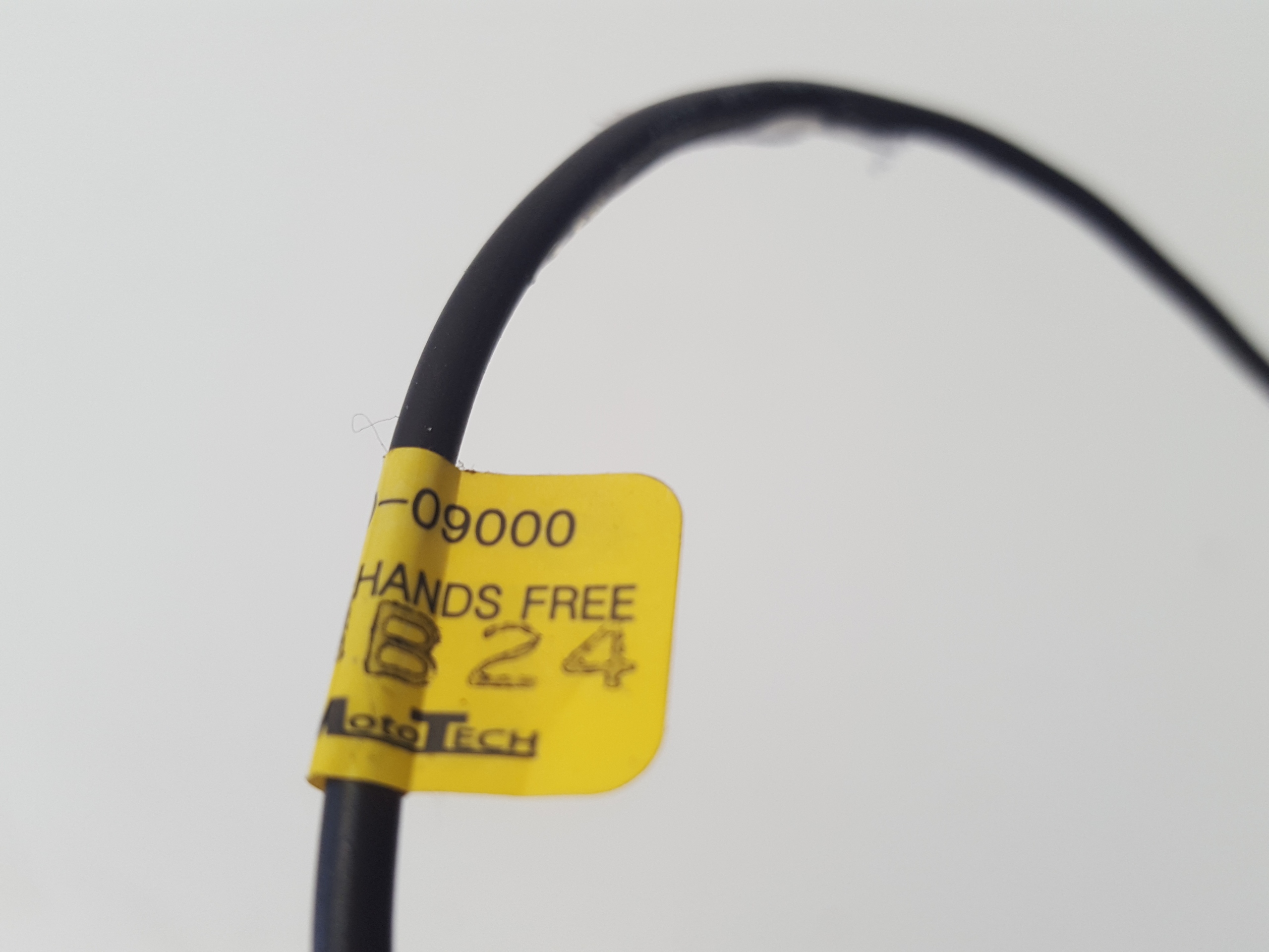 KORANDO III SPORTS bluetooth 15r.