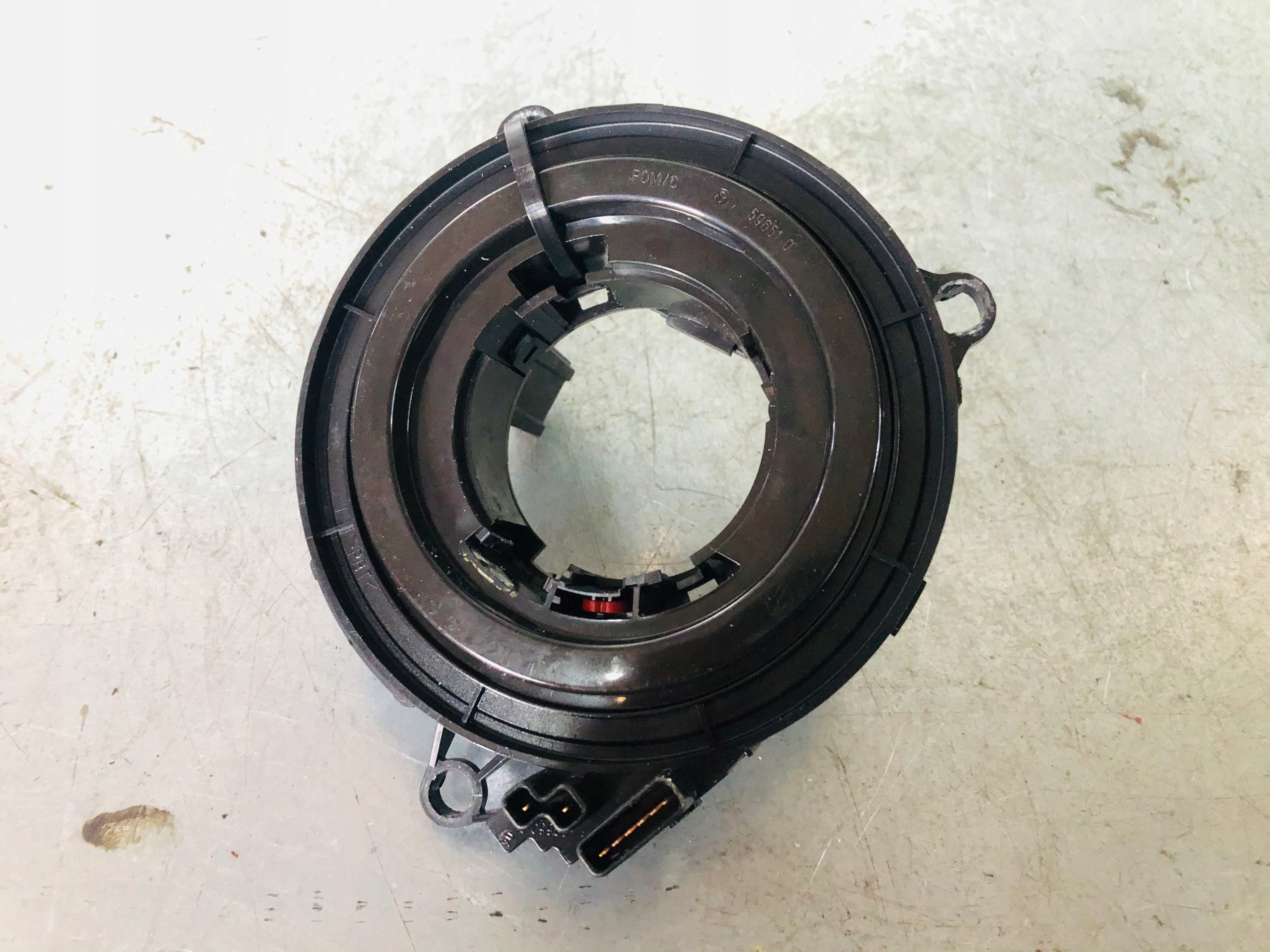 BMW E60 TAŚMA AIRBAG GRZANA 9129499 Typ samochodu Samochody osobowe