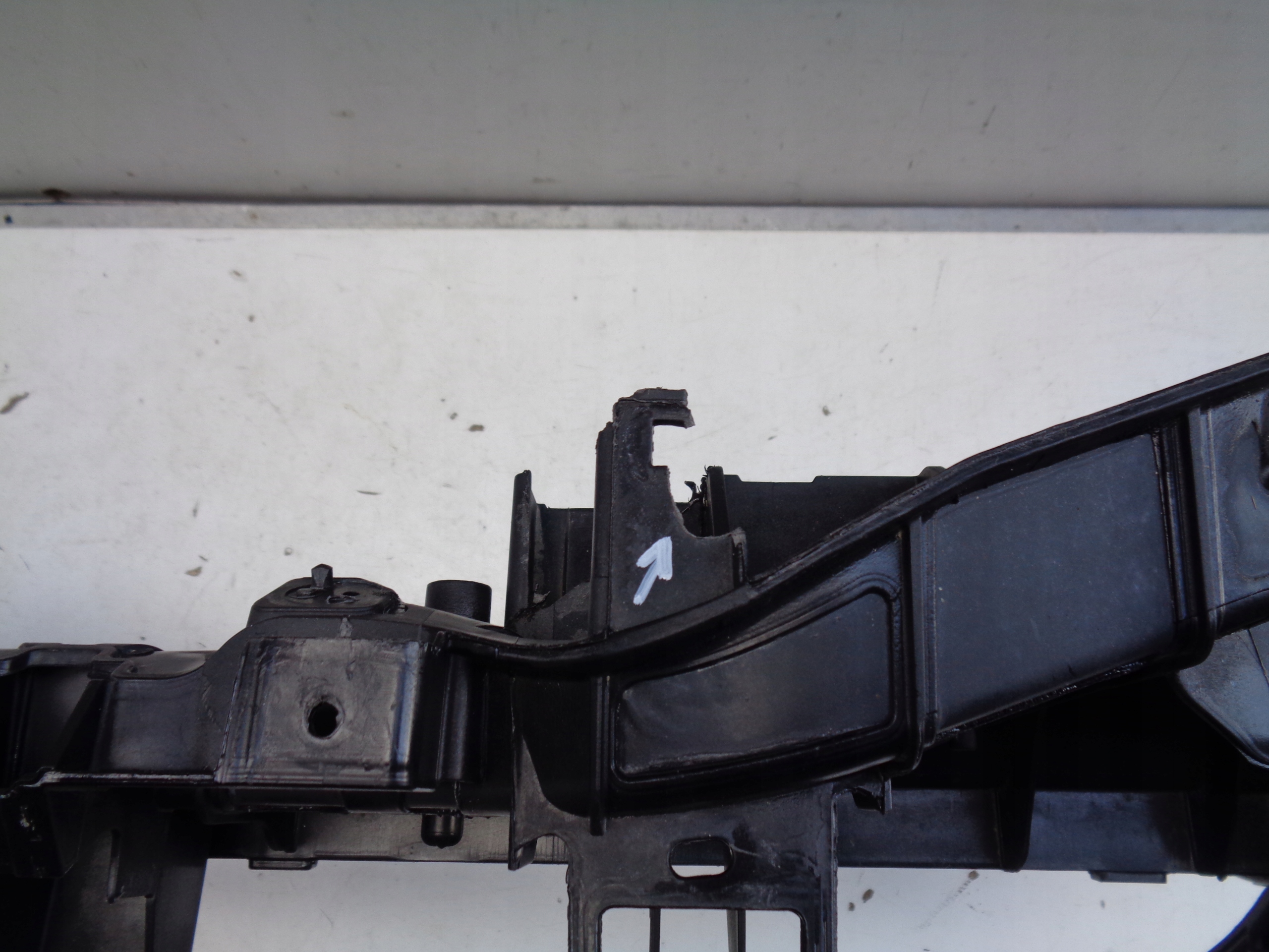 bar, wall front FORD TRANSIT MK8 14