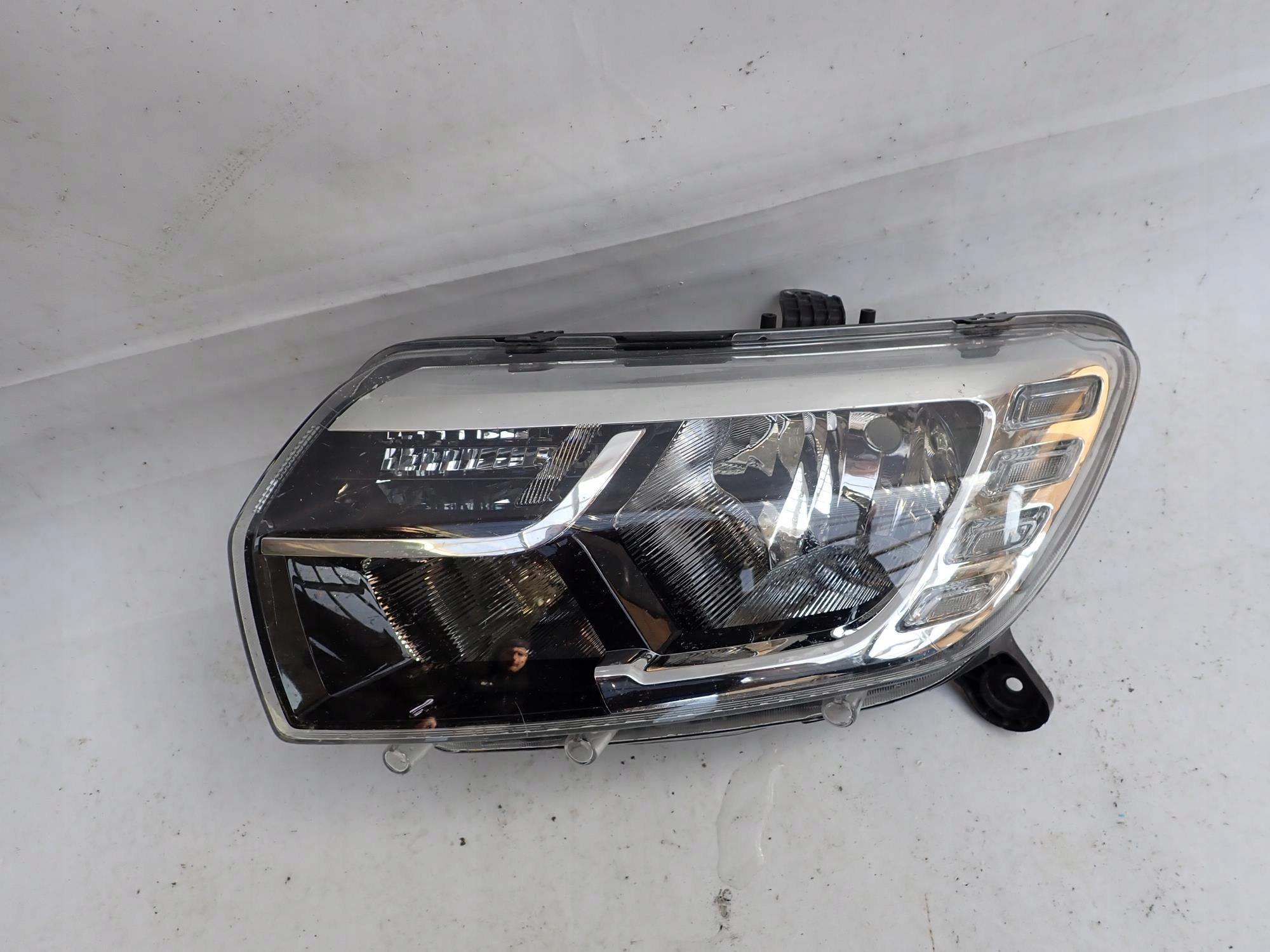 DACIA SANDERO II 2 LIFT 16-20 light front front left