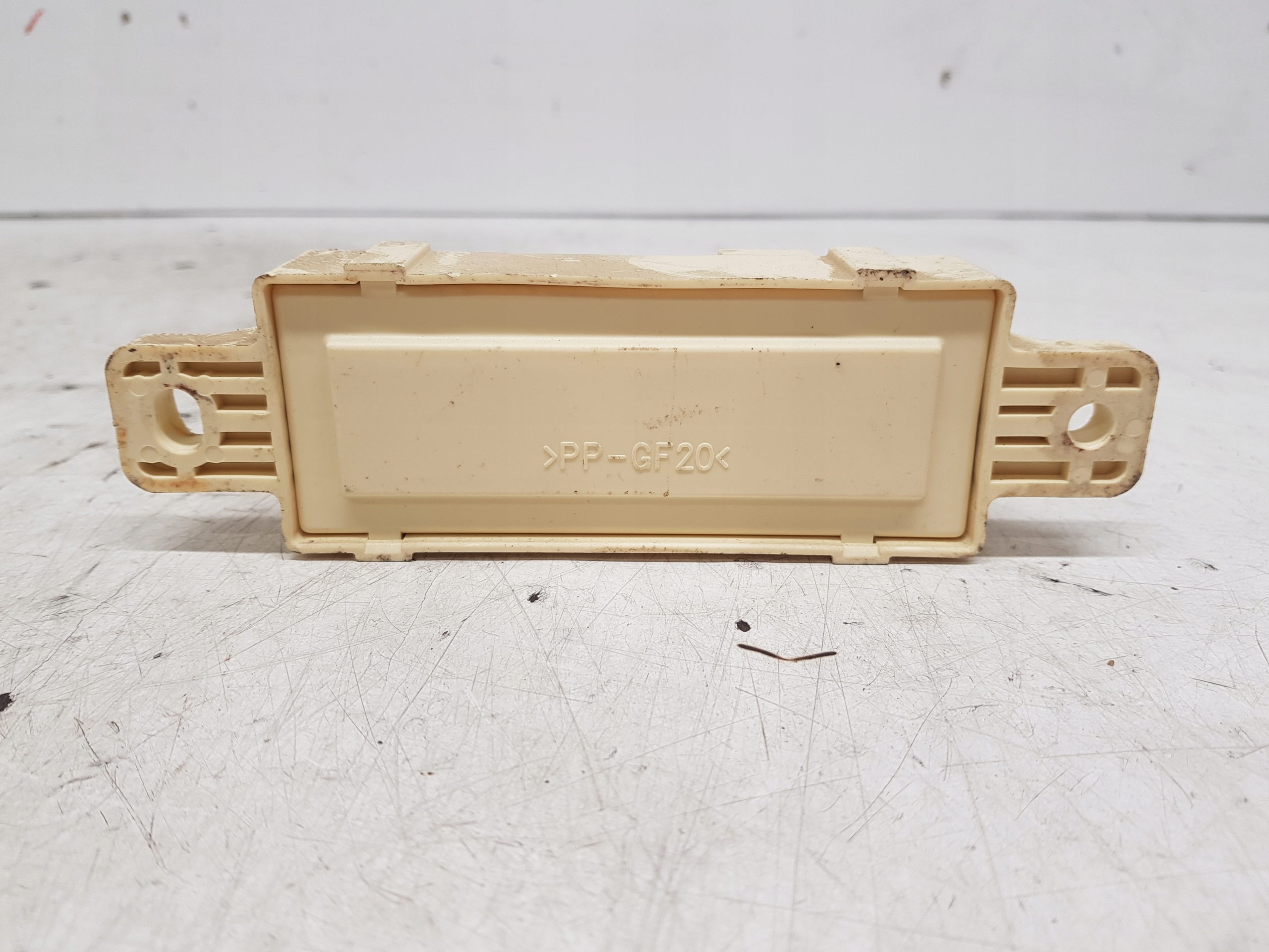HYUNDAI I40 module control unit of a lock 91940-2H130 2011