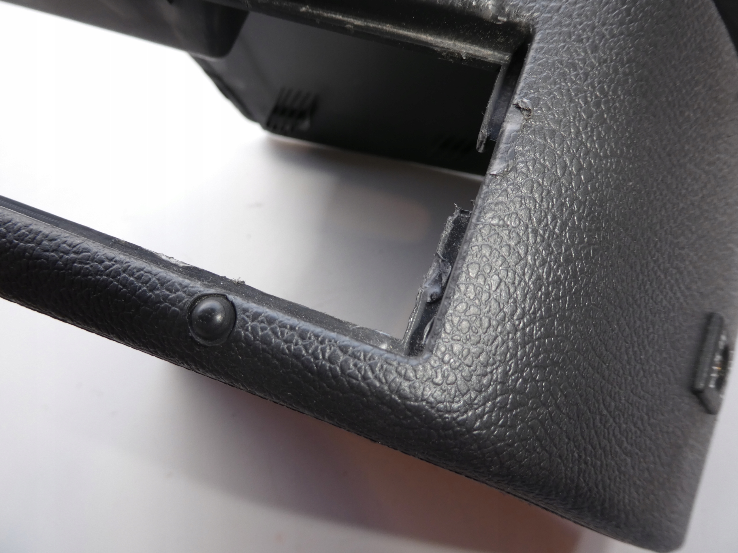 TUNEL central VW SCIROCCO 1K0863323Q