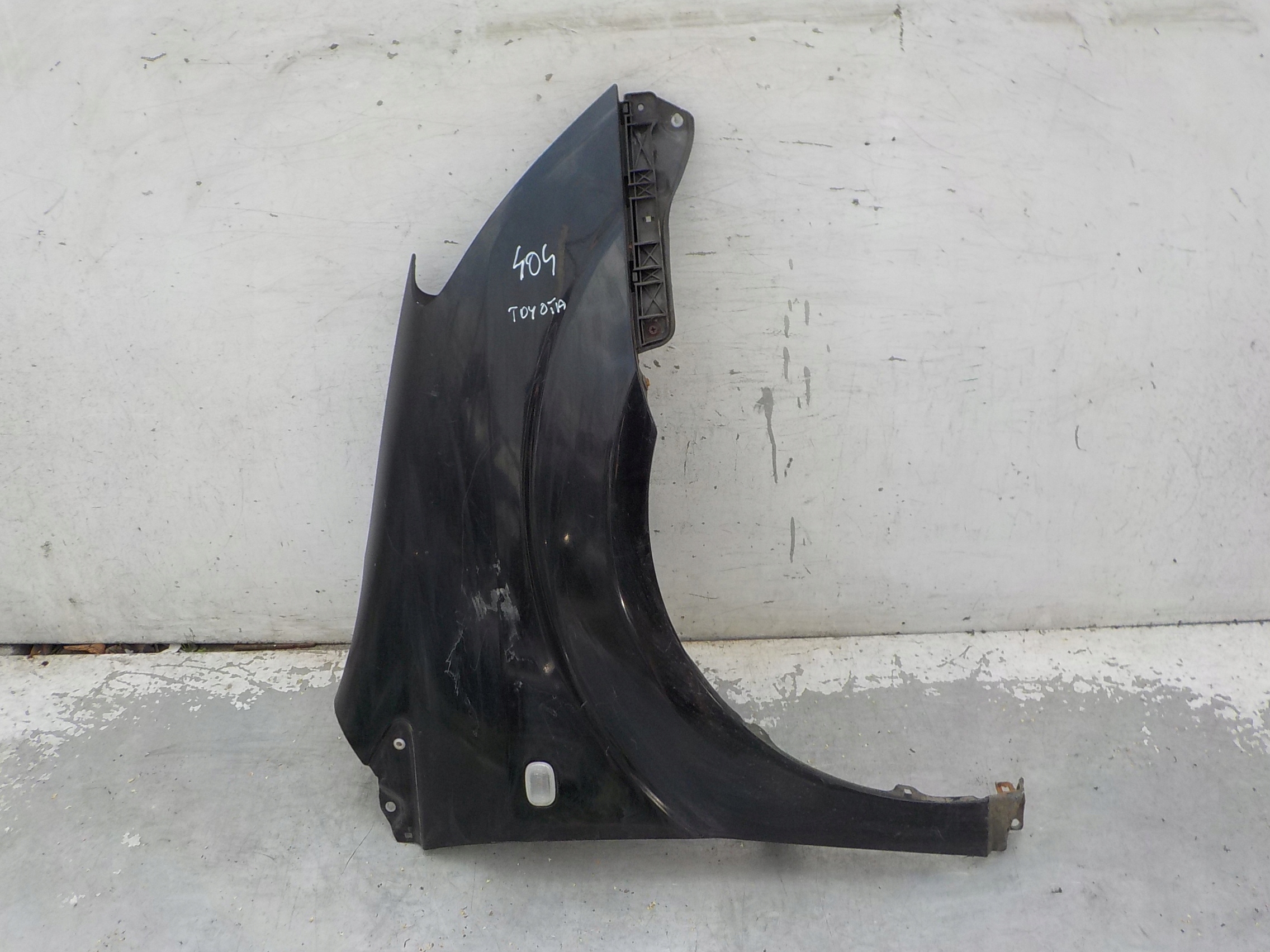 404 TOYOTA COROLLA VERSO parafango Destra Anteriore