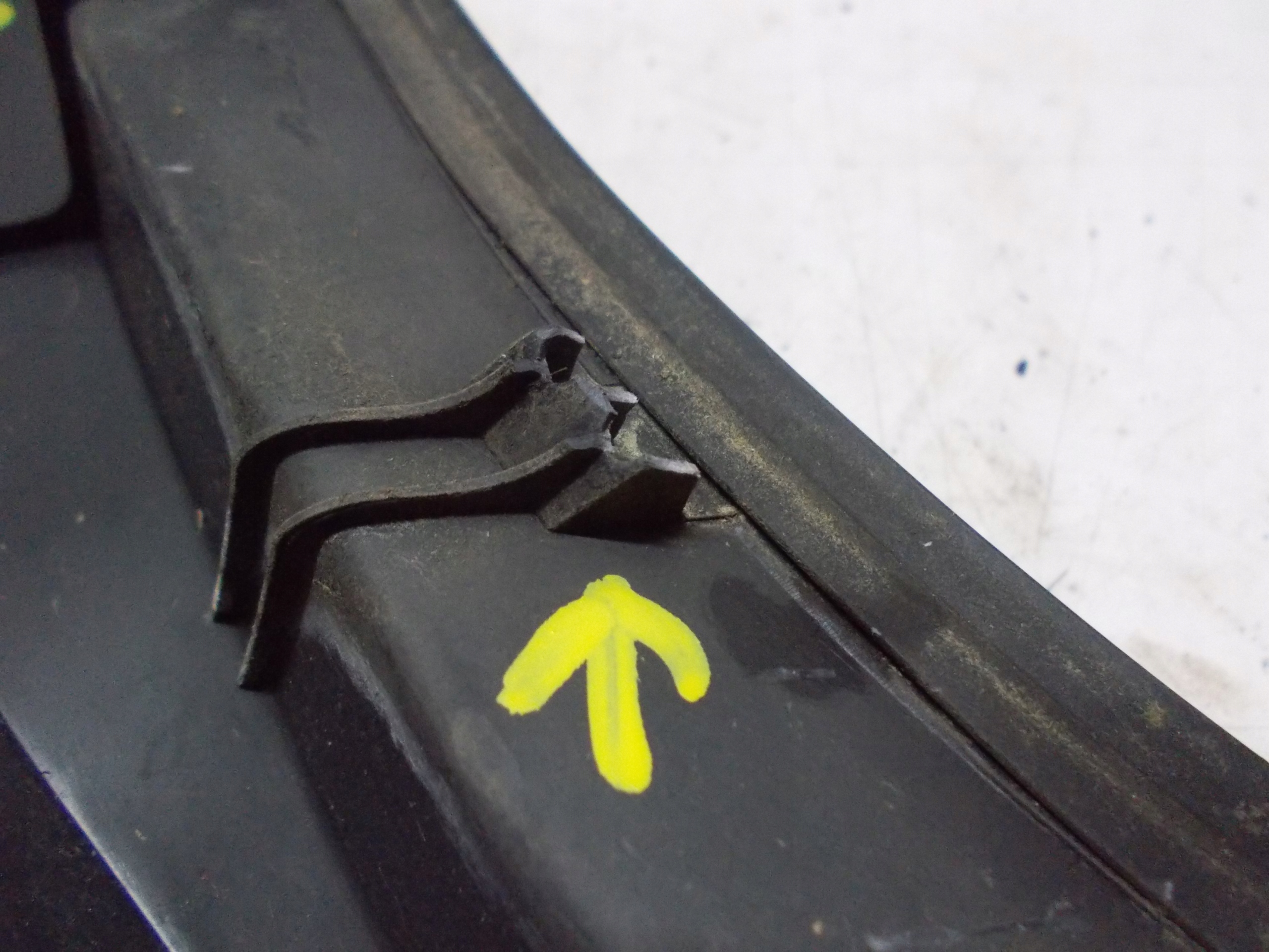 CHEVROLET CRUZE 2.0 D 10R torpedo plastic right 95967374
