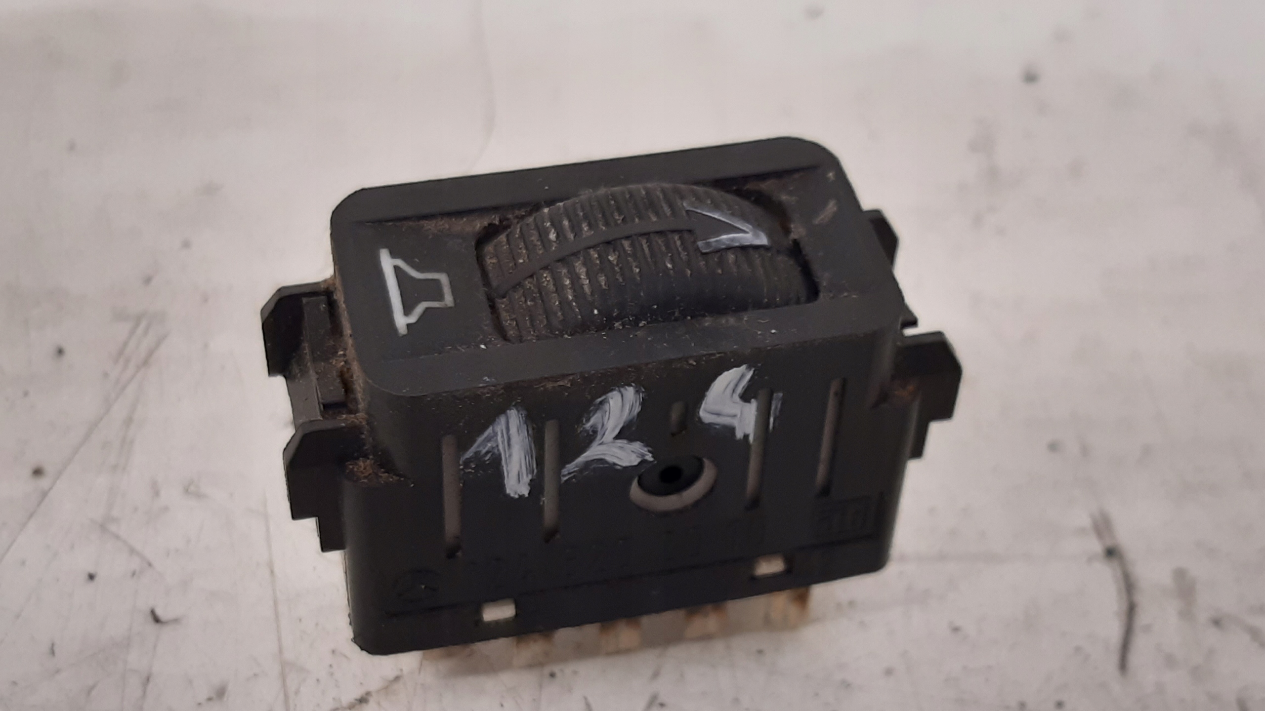 Pokretlo control balansu 1248202010 Mercedes W124