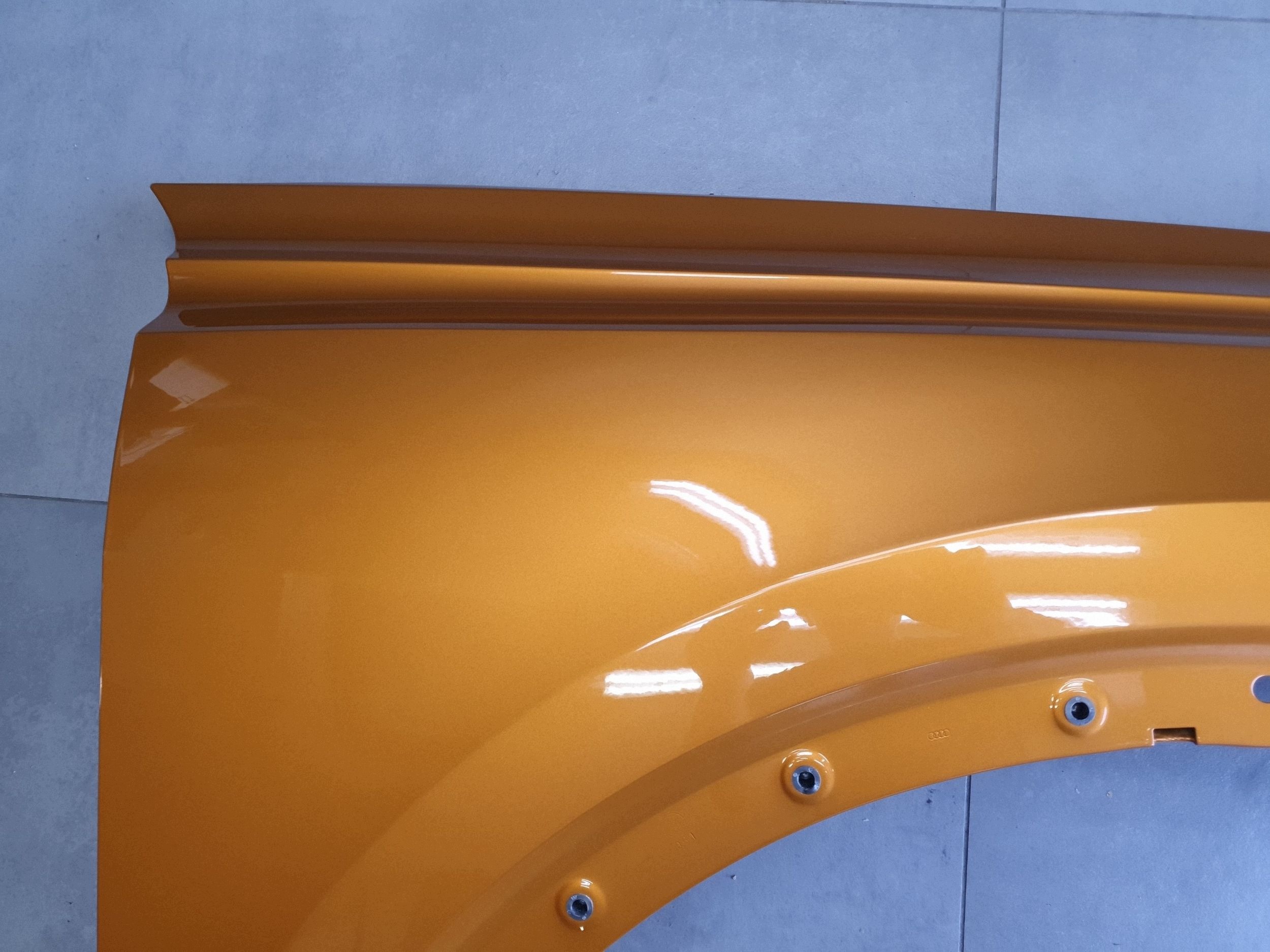 Audi Q8 2022 fender right front 4M8821106A LY2Y
