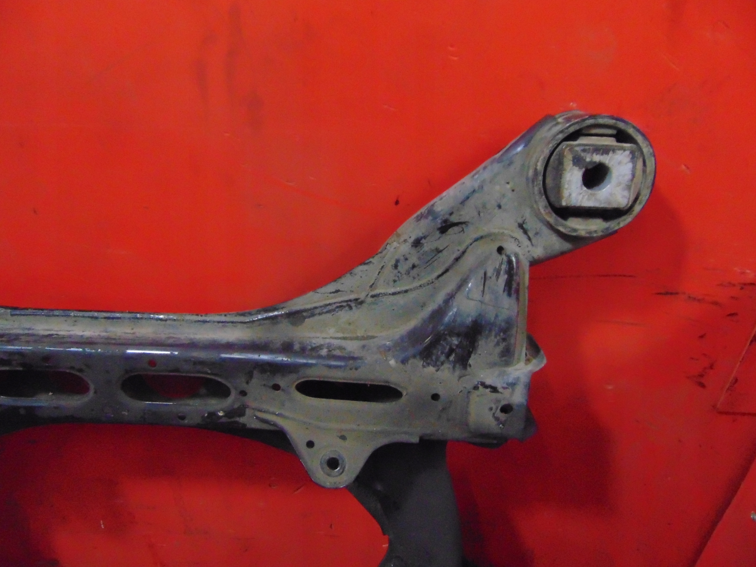 TOUAREG 7L 02- 3.0 TDI axle beam axle beam subframe front
