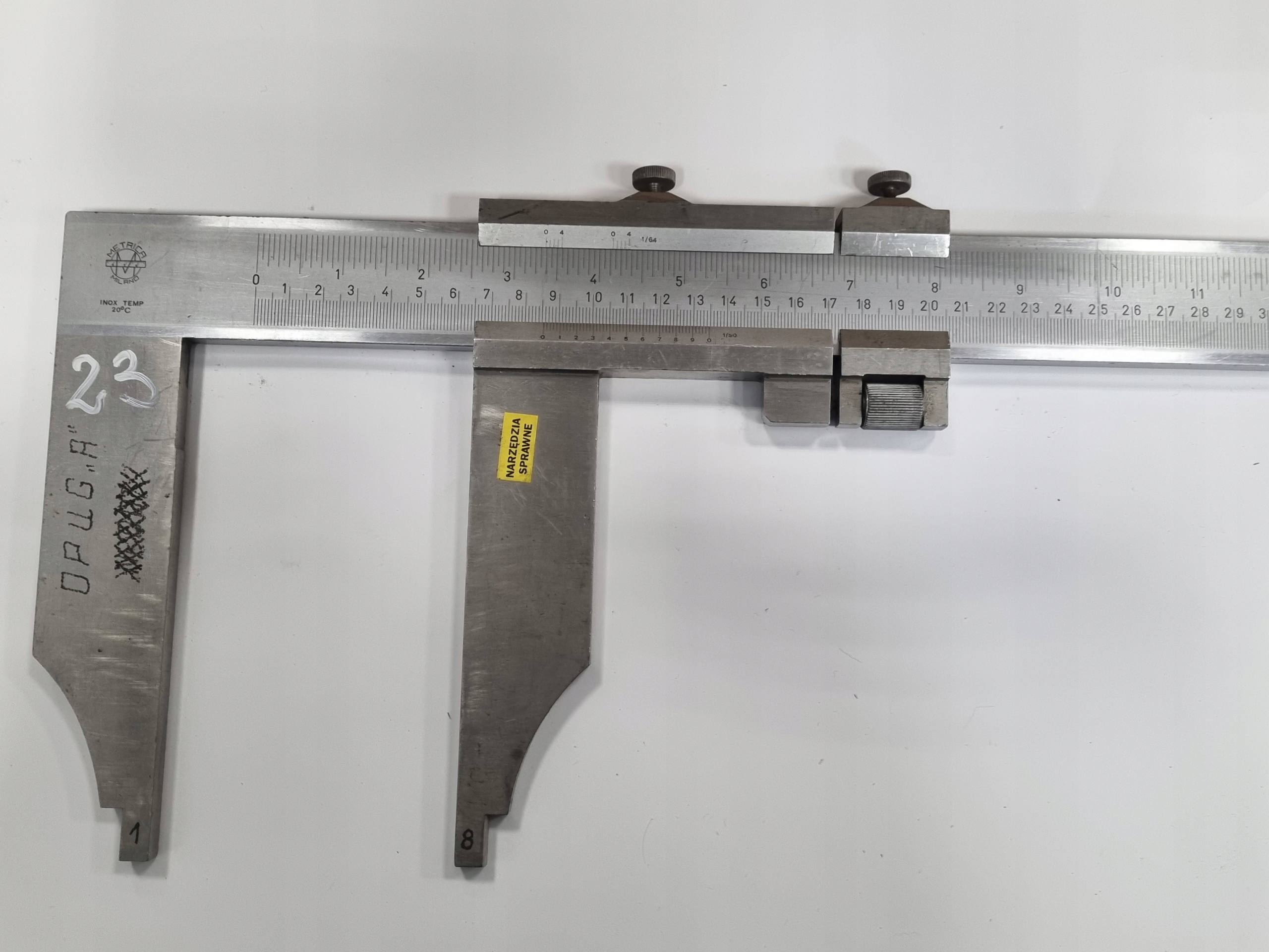 Suwmiarka 1050/150 matowa EAN (GTIN) 5905815033937