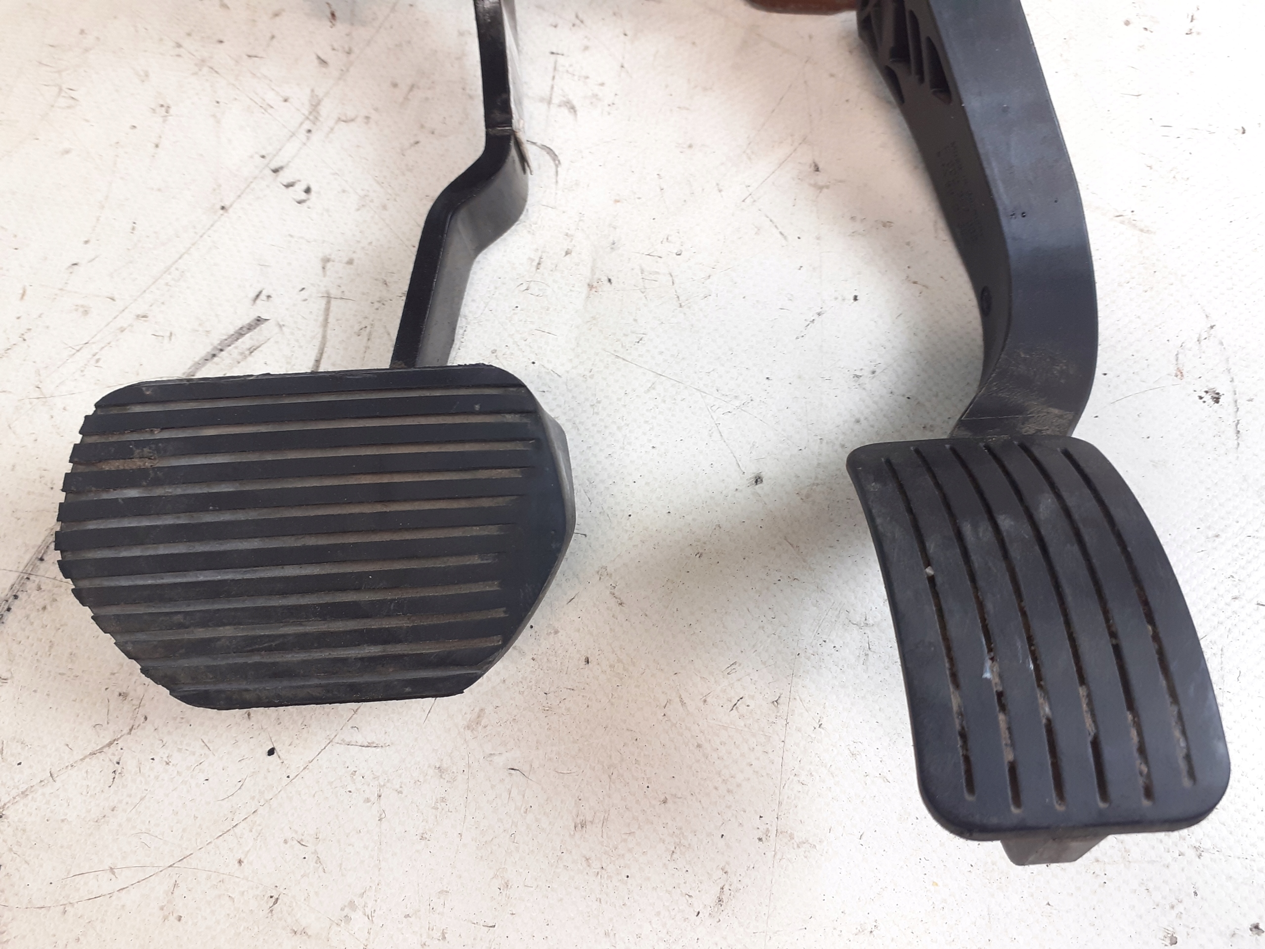 CITROEN C4 PICASSO pedale Bremse Gas AUTOMAT