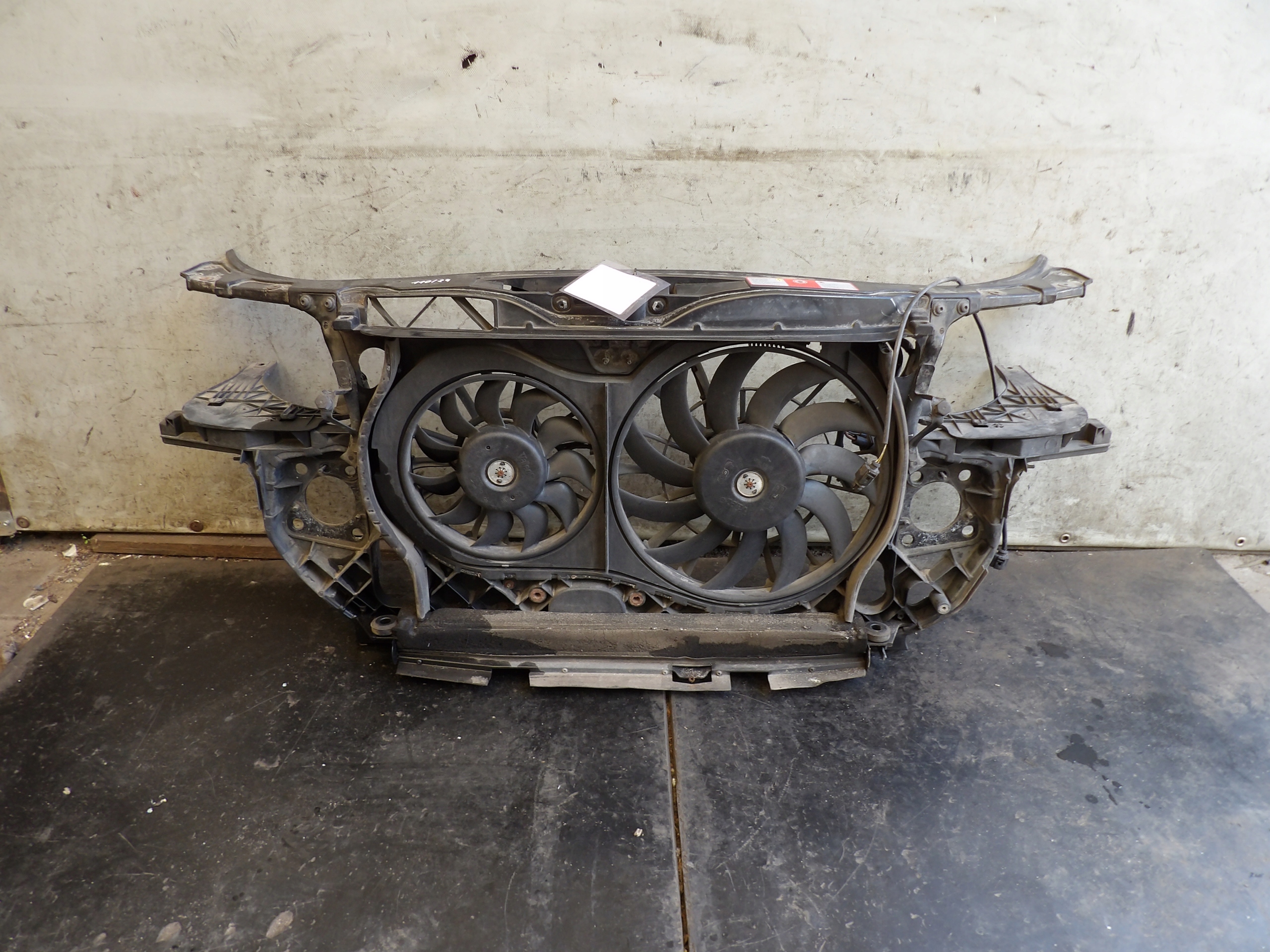 AUDI A4 B6 VERSTEIFUNG SCHLOSSTRÄGER 2,0B
