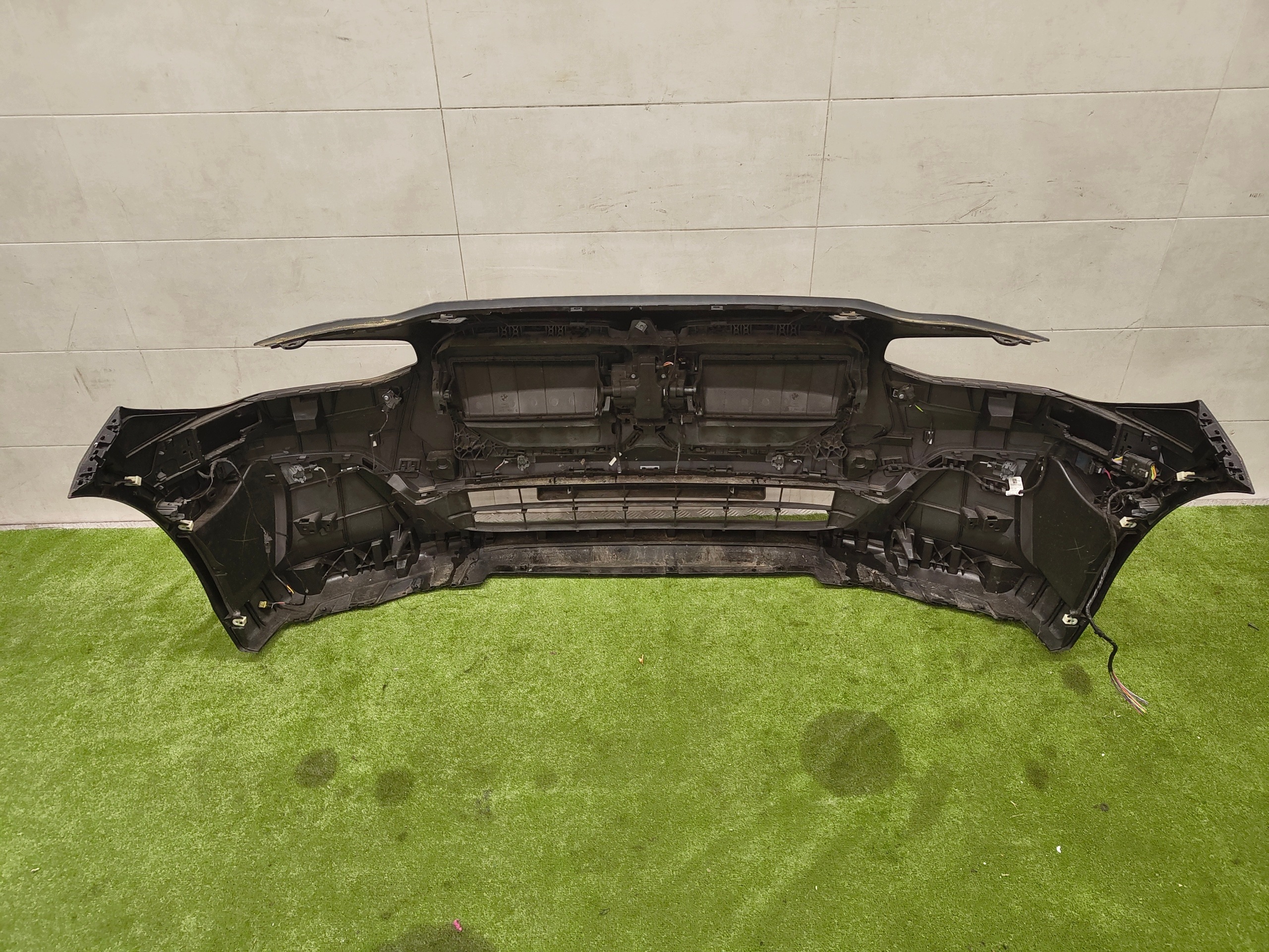 BMW 2 U06 bumper front front 6PDC colour 475