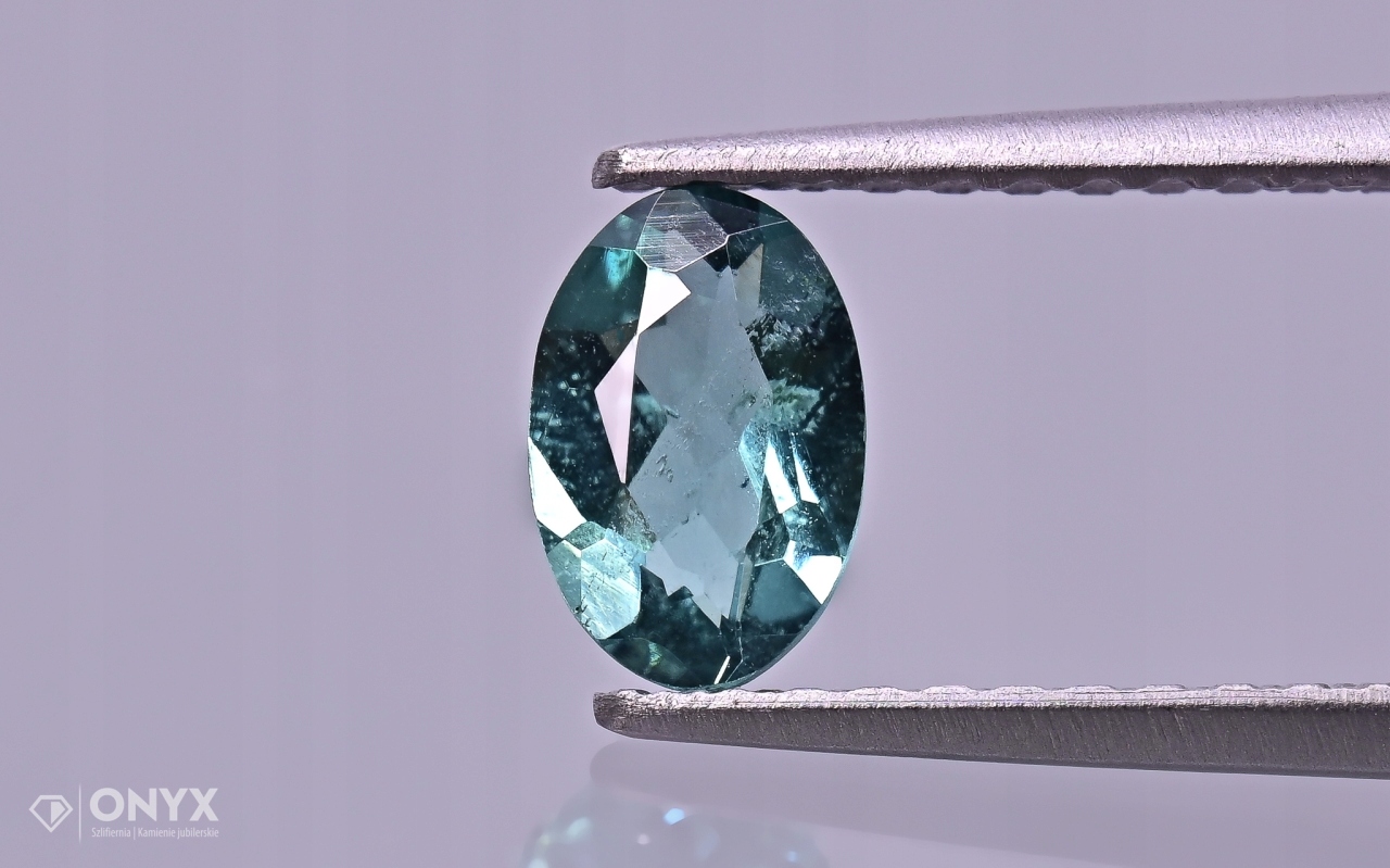 Turmalín fazetovaný ovál 6x4 mm