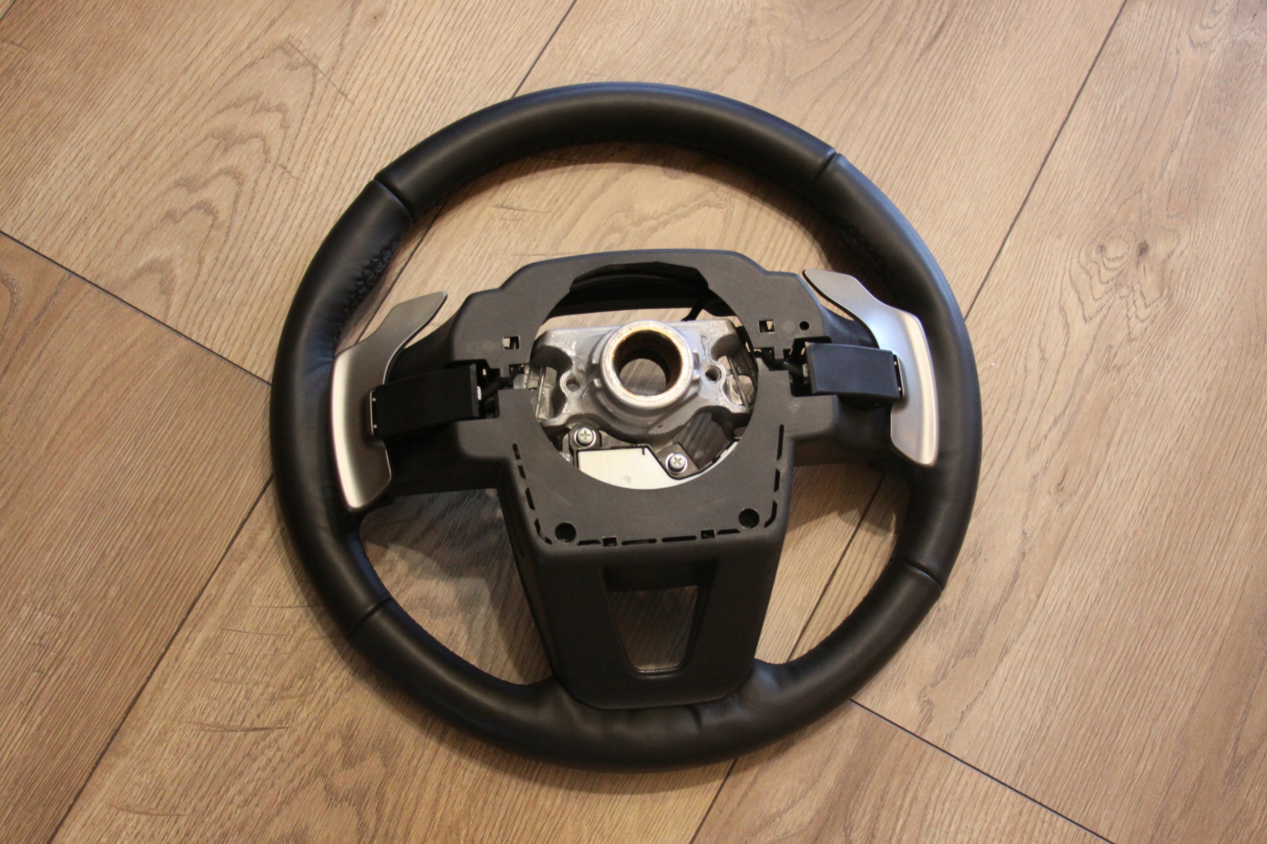 steering wheel, MULTI module with shifting leather LEXUS RX V 2022- original