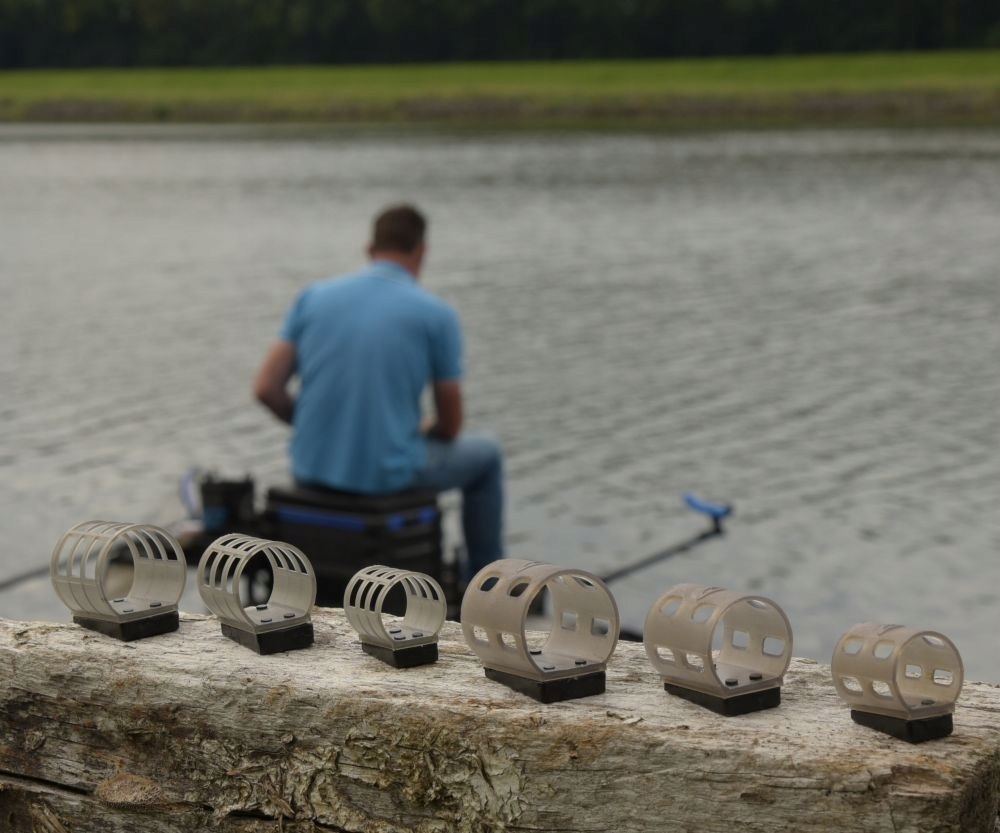 Koszyczek Cresta PLASTIC FEEDER SMALL 10g 1szt Marka Cresta