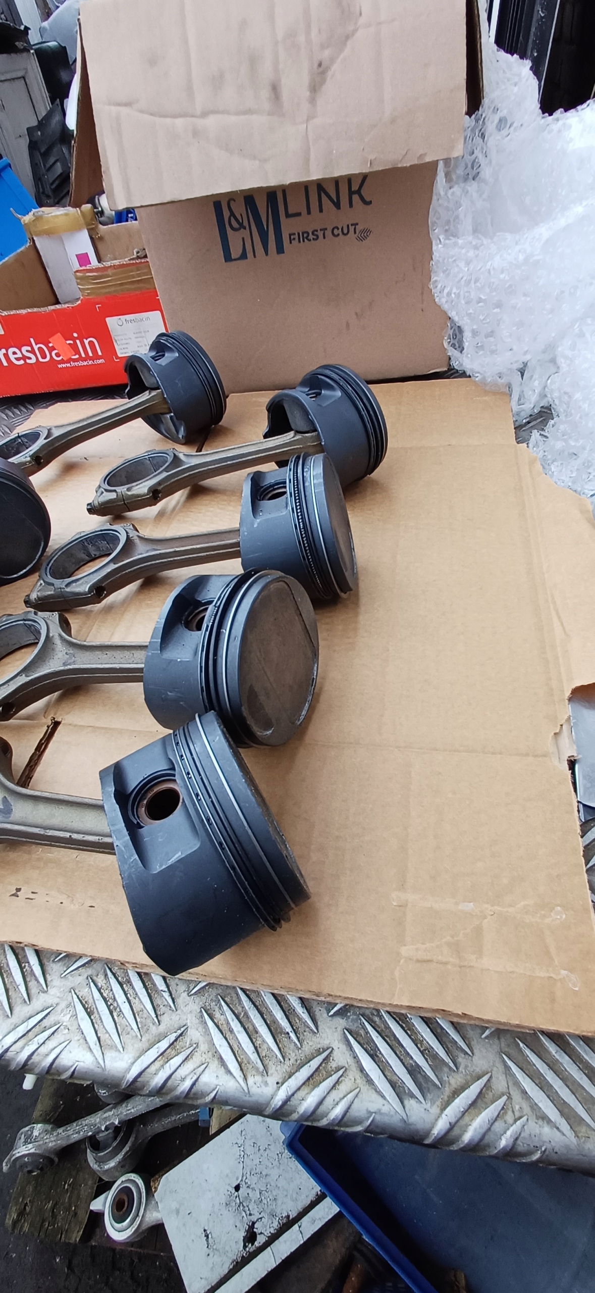 AUDI A6 S6 C5 4.2 Piston Bielle KORBA