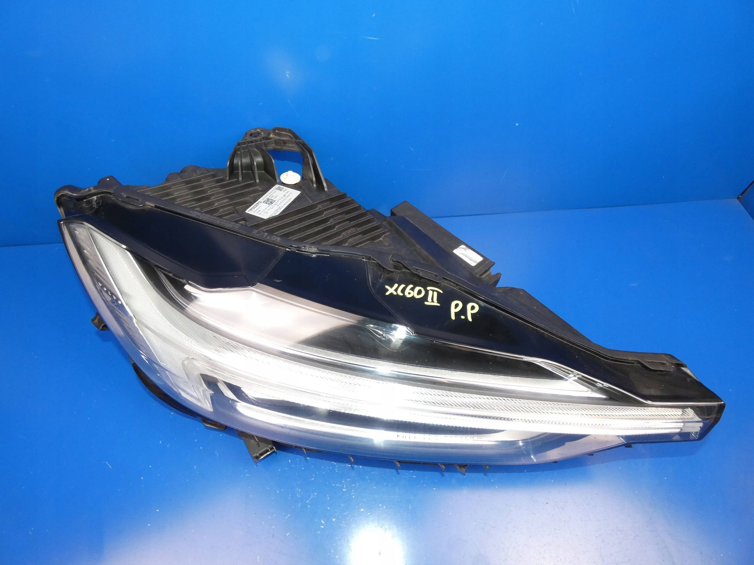 VOLVO XC60 II light right front front FULL LED WERSJA ANGIELSKA
