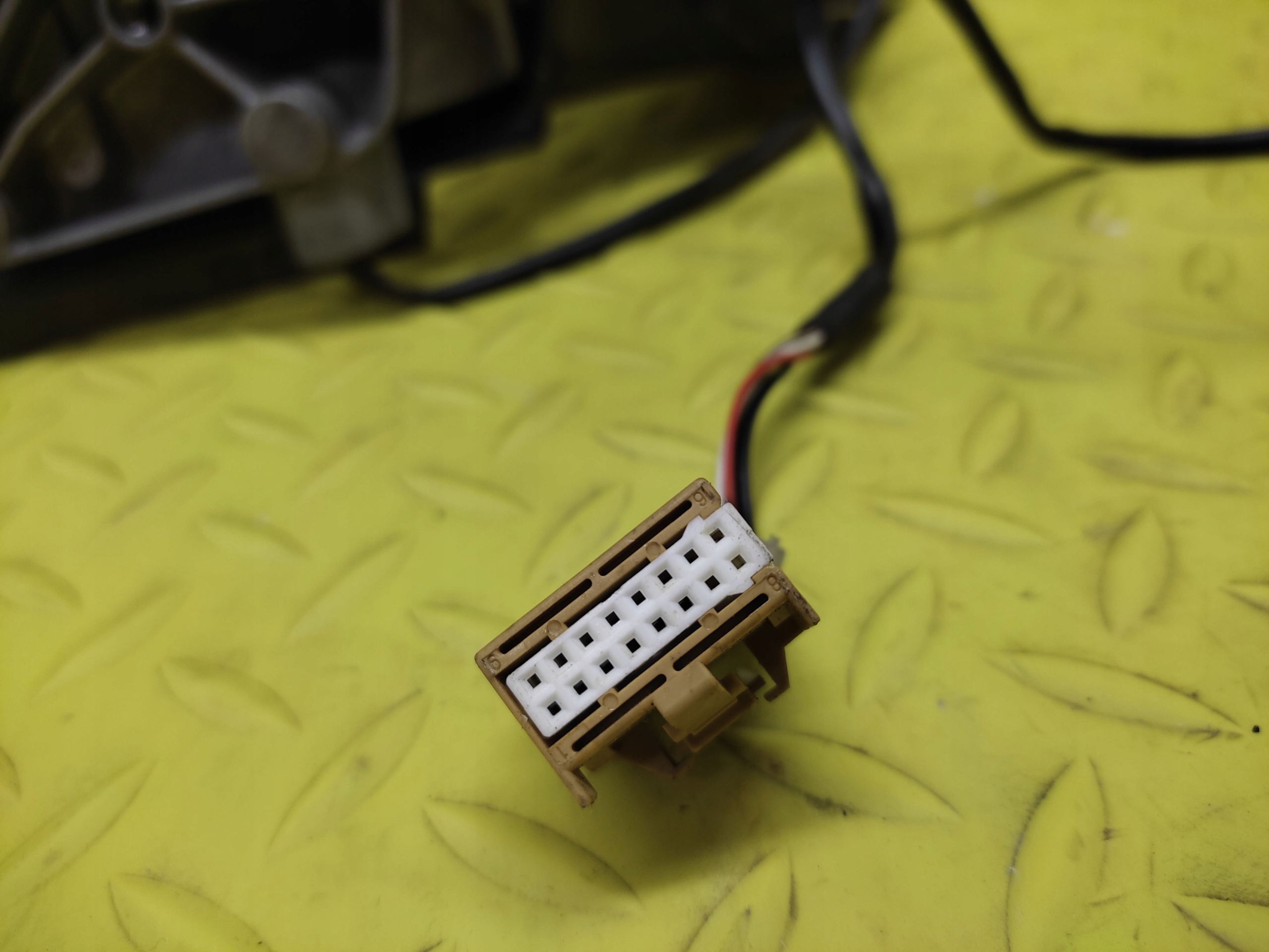AUDI A4 B7 mirror exterior right 5 PIN LY5K