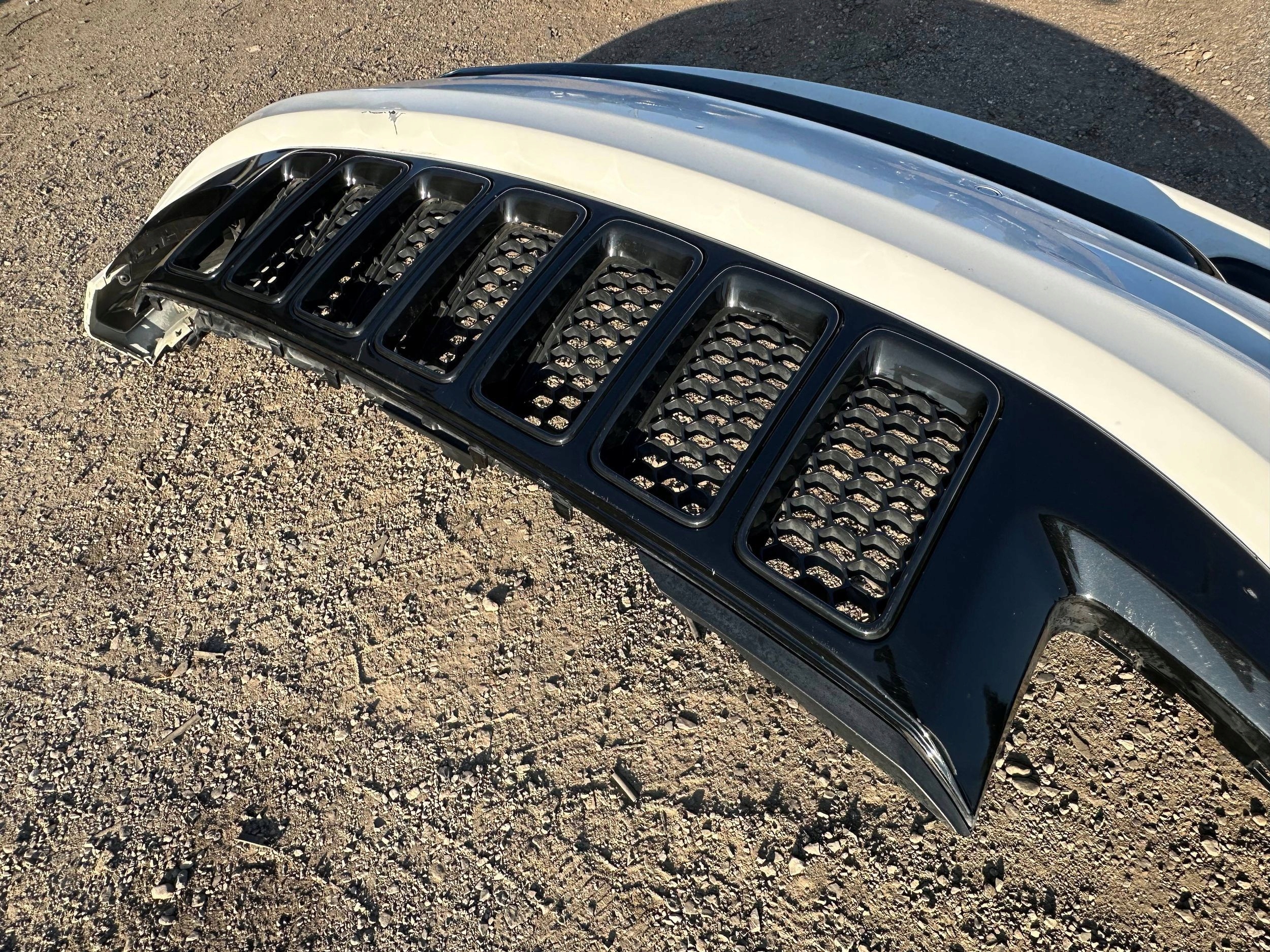 bumper front front Jeep Grand Cherokee 6.4 SRT WK2 2014+