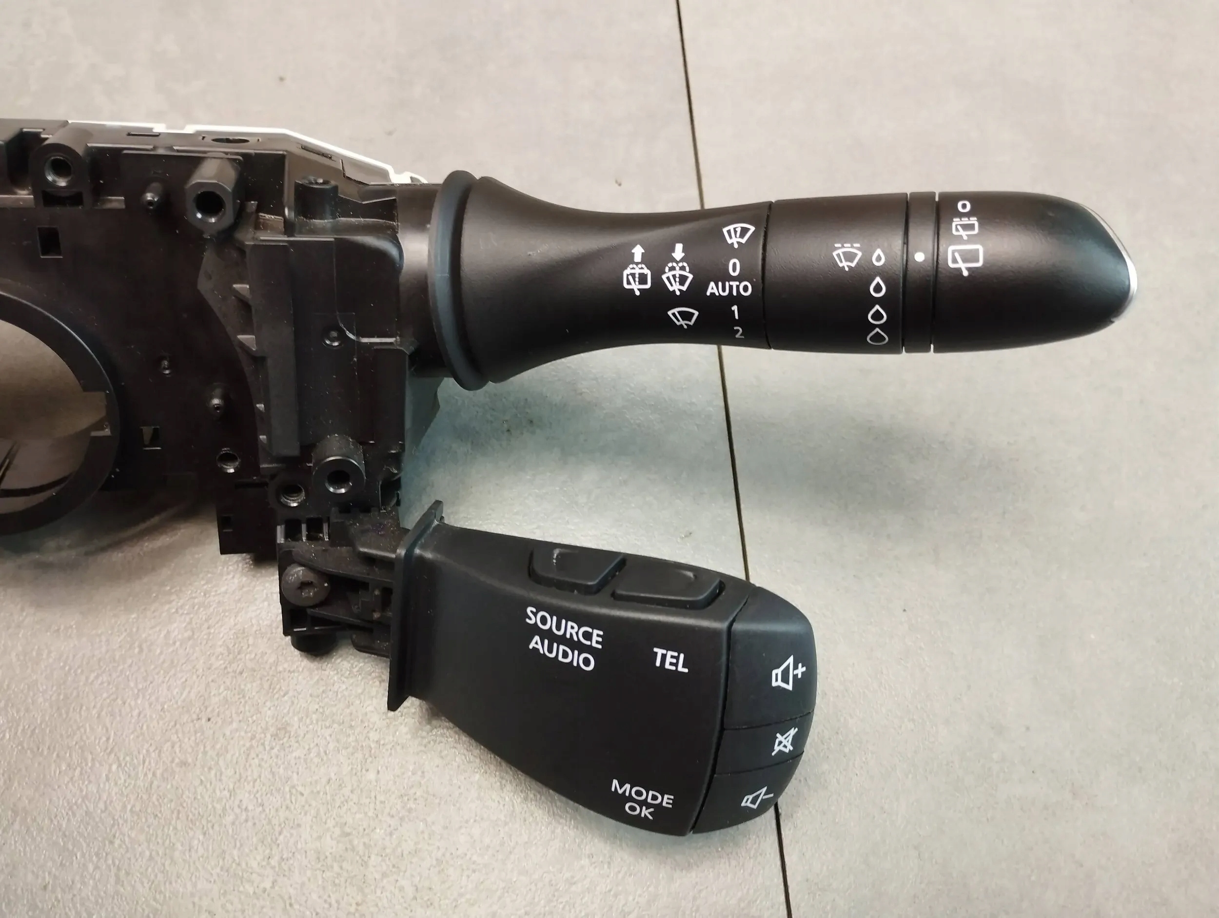 Renault Grand scenic IV DEVIO LUCI TERGICRISTALLO TERGI 255678341RC