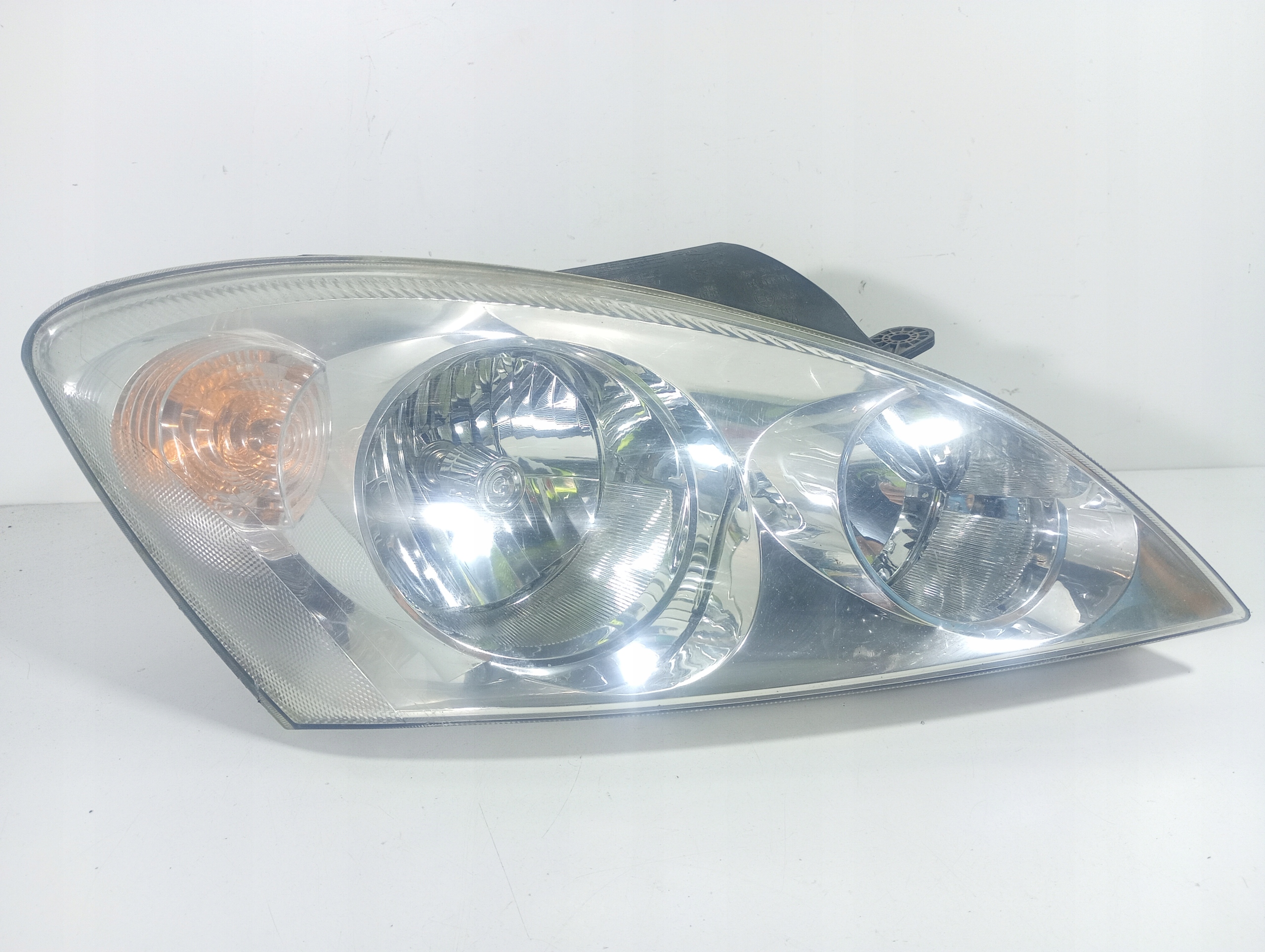 Kia Ceed 06-12 REFLEKTOR right front front light right OE 9210214000