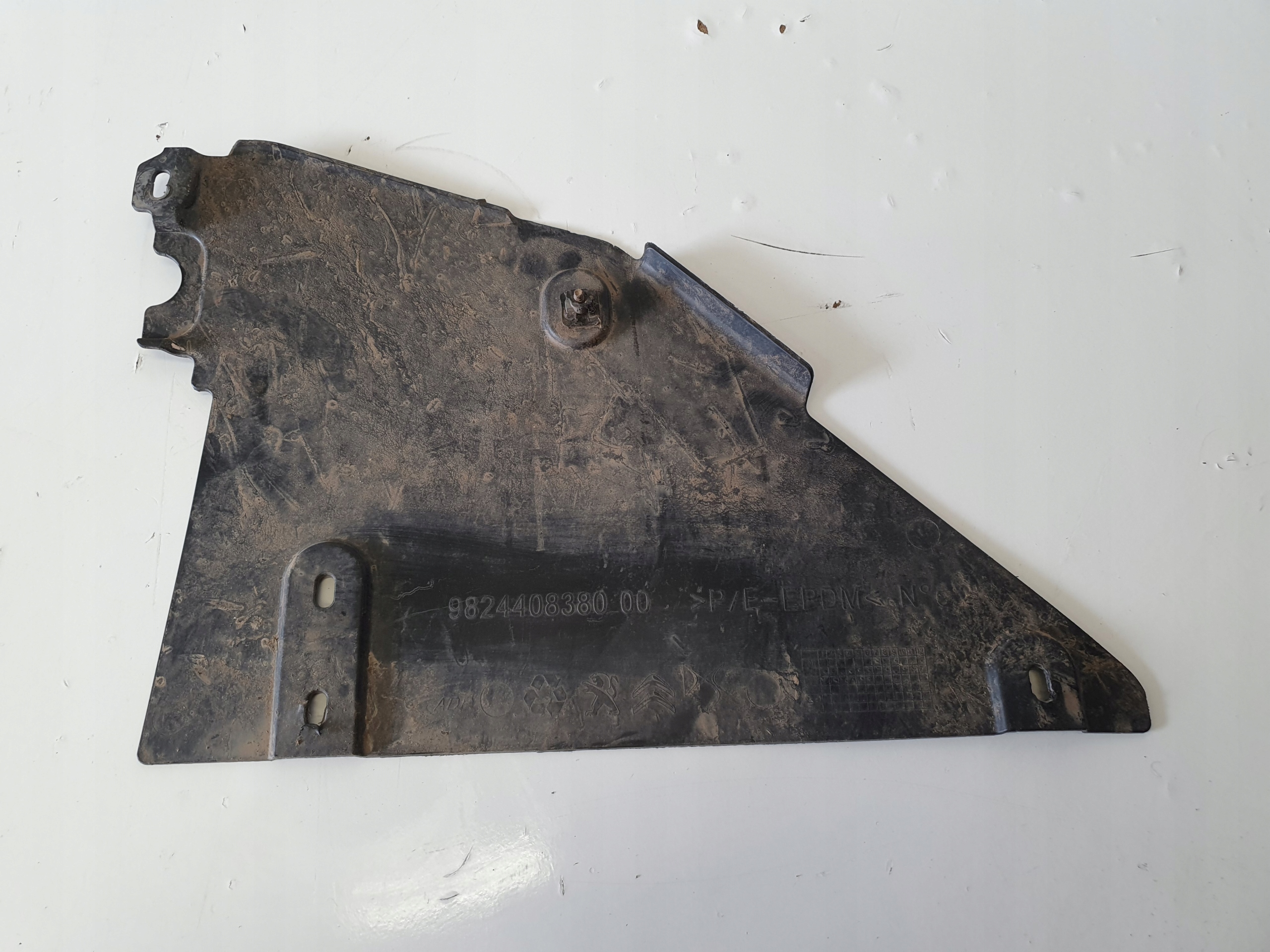 OPEL GRANDLAND X cover chassis lower right