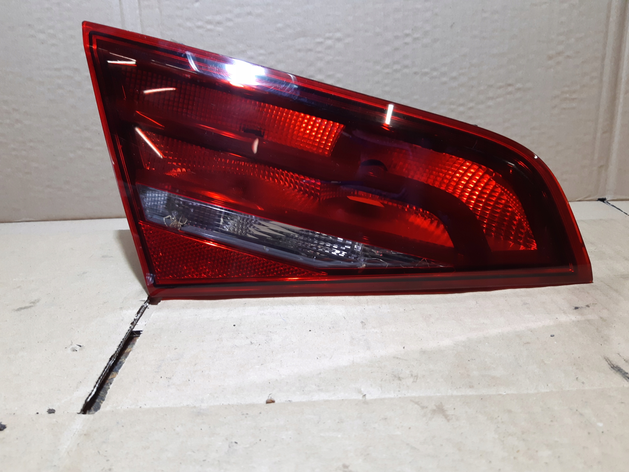 AUDI A3 8V light left rear left rear part 8V4945093