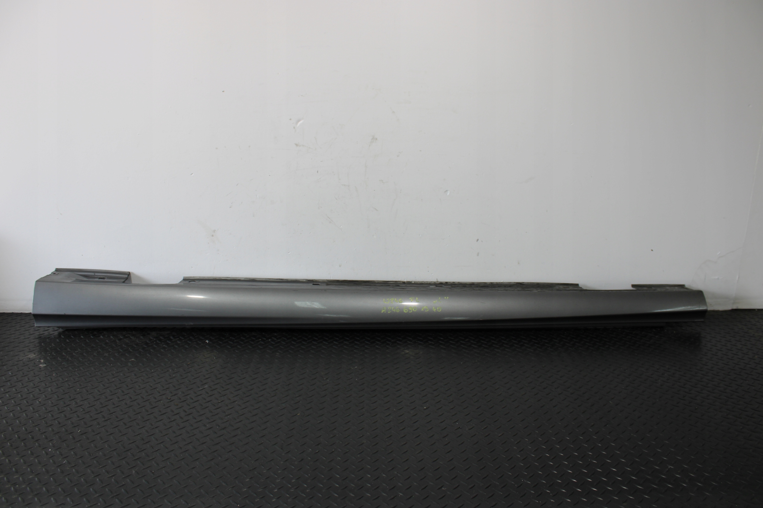 cap threshold left threshold left MERCEDES B-KLASA W246 LIFT A2466901340