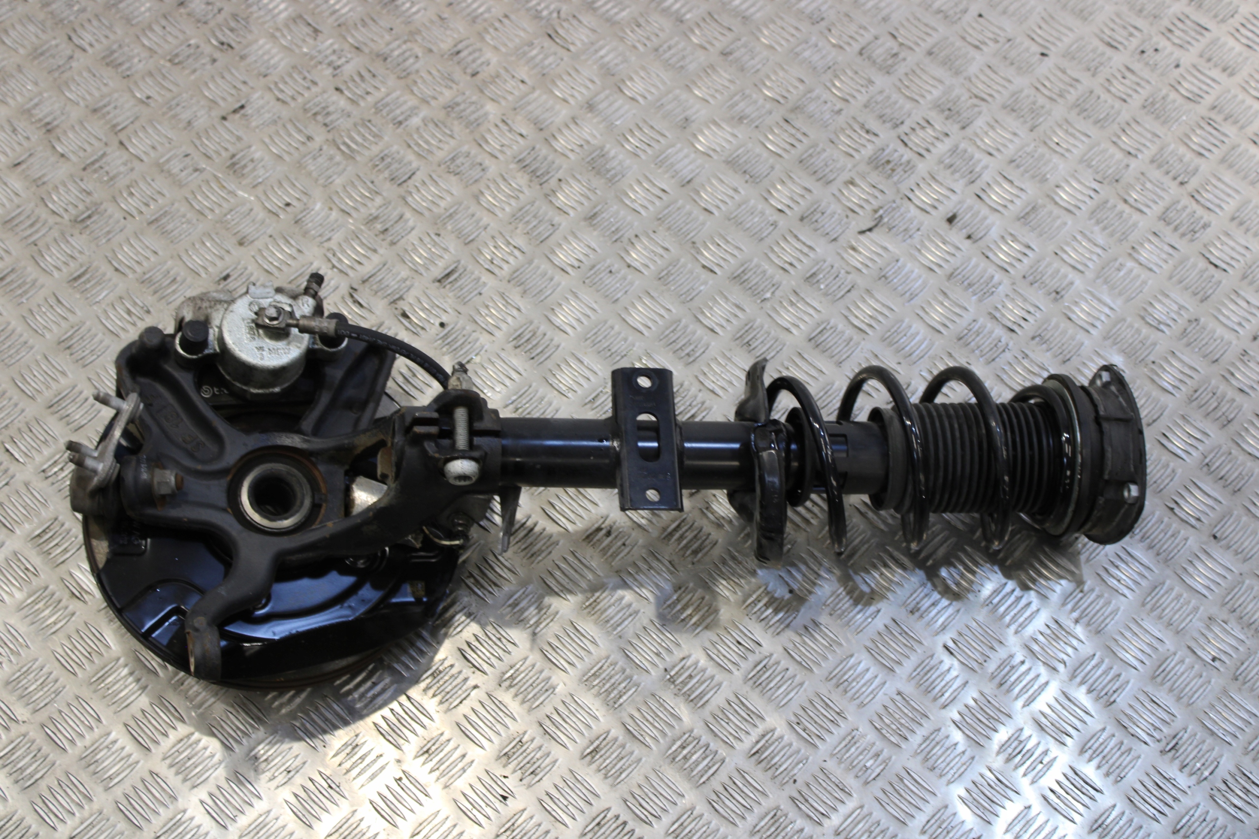 swing McPherson shock absorber right front 2Q0256J AUDI A1 II 82A
