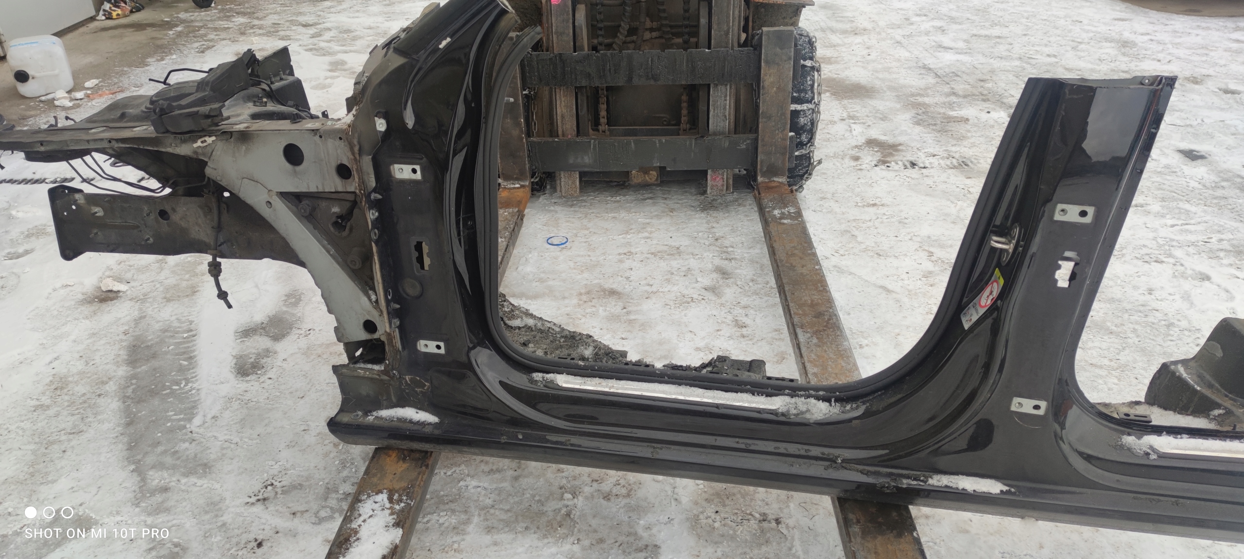 threshold quarter pillar left AUDI A4 B8 sedan AVAN