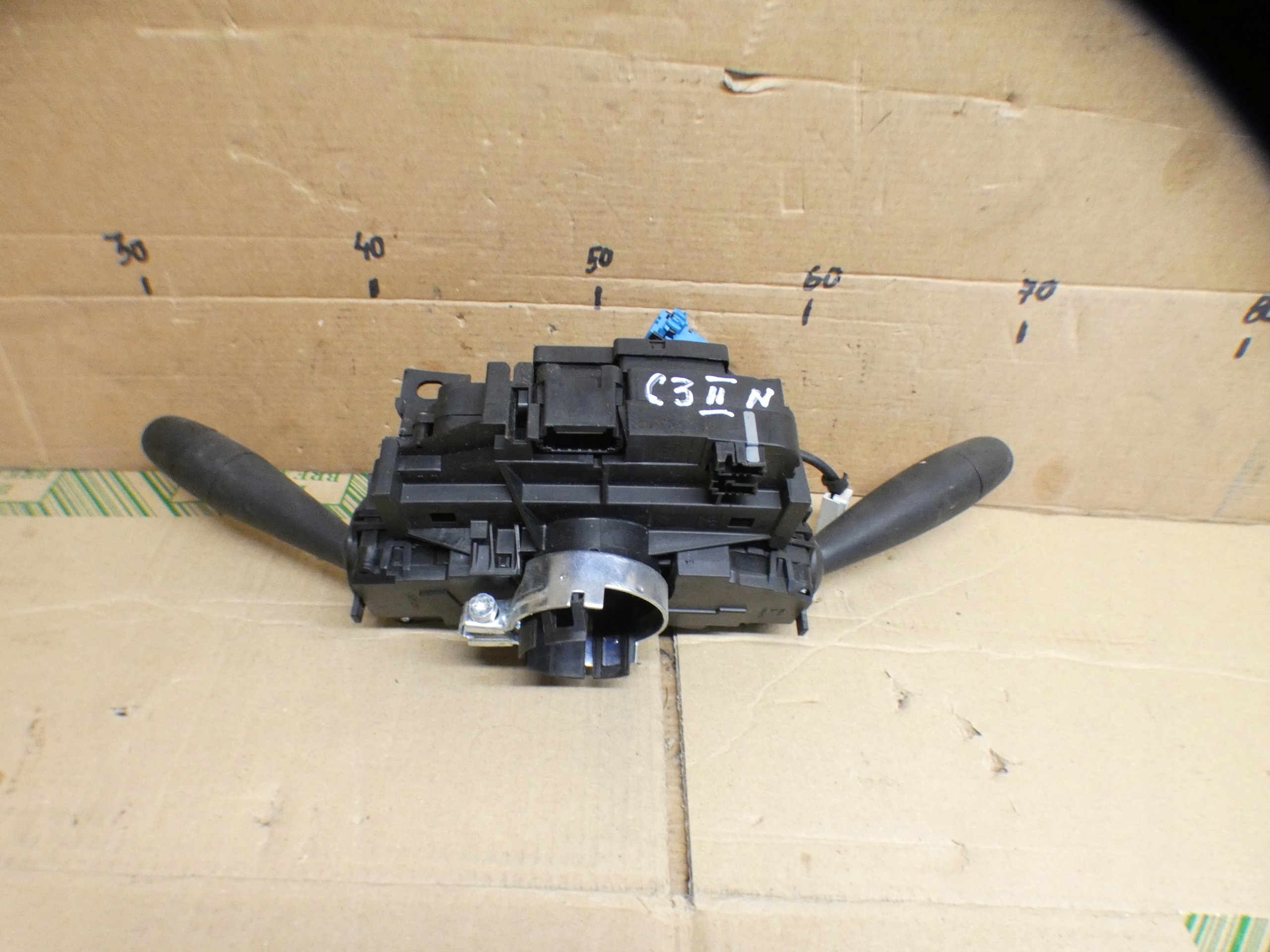 steering wheel levers and controls ring Citroen C3 II DS3