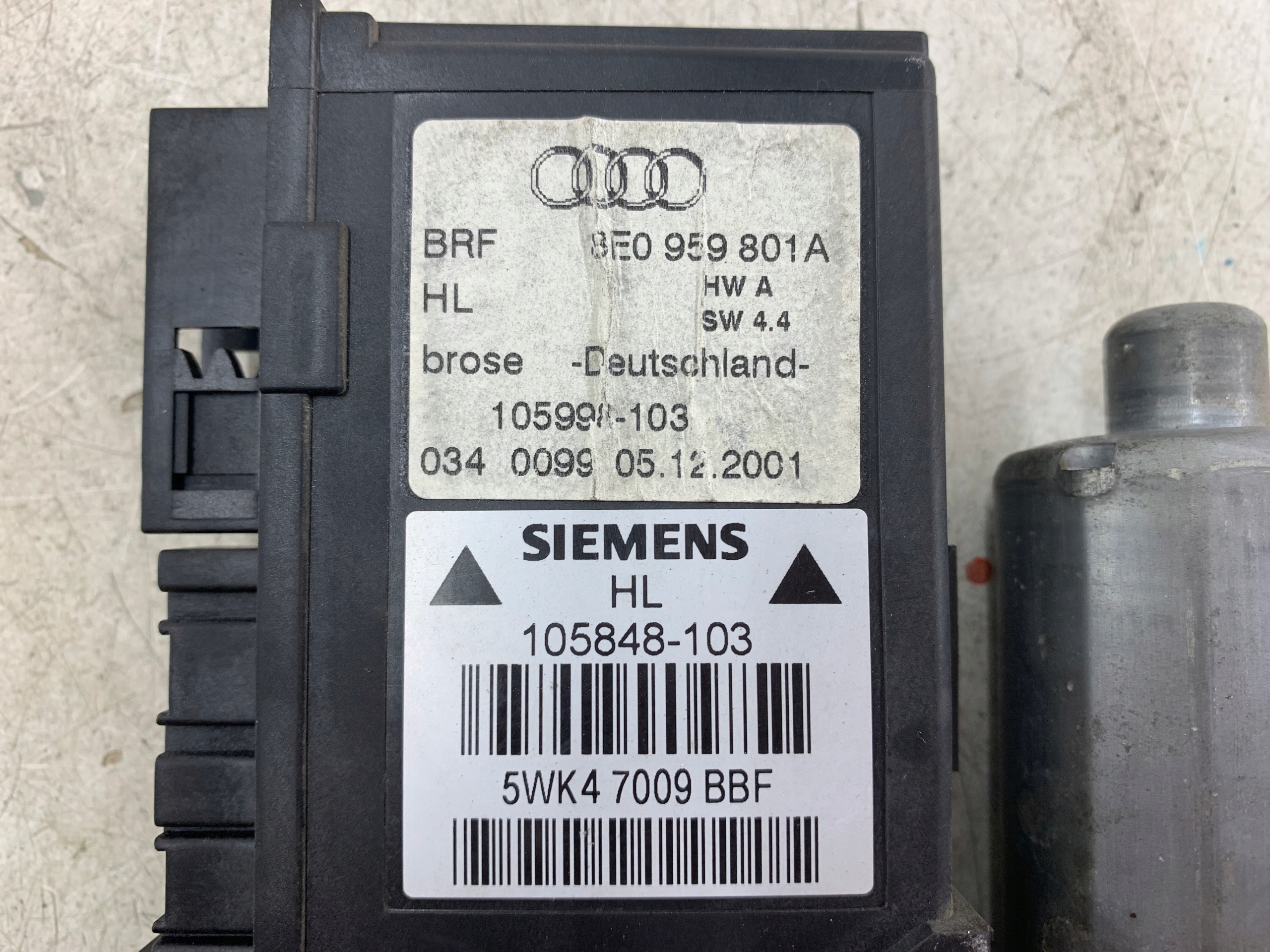 AUDI A4 B6 mini motor windows left rear part 8E0959801A