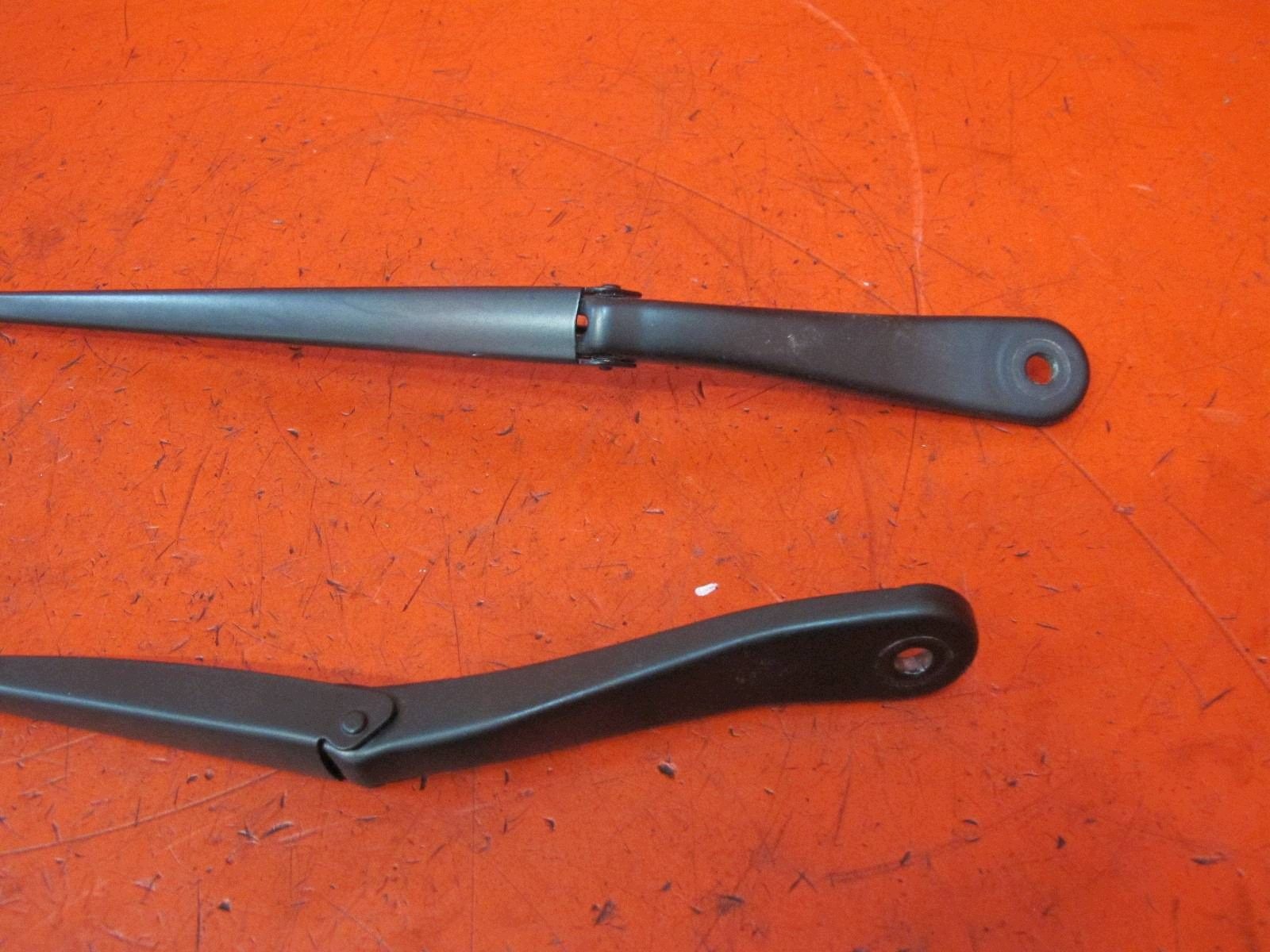 RENAULT CLIO 5 V B7 2019- wiper arm right left front KOMPLET EUROPA